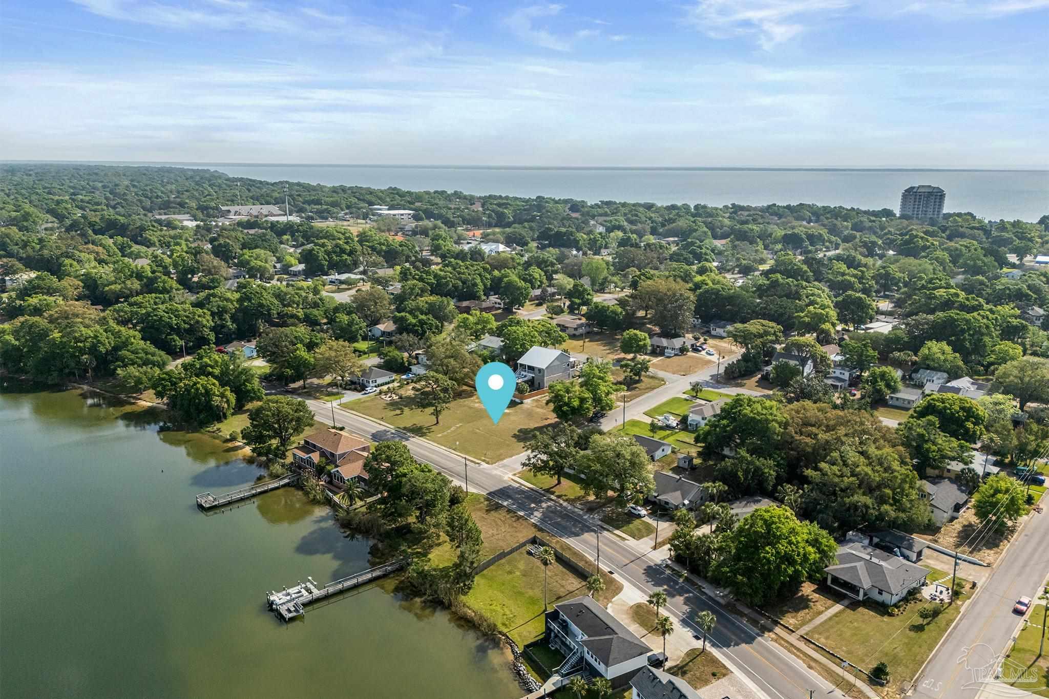 1206 Bayou Blvd