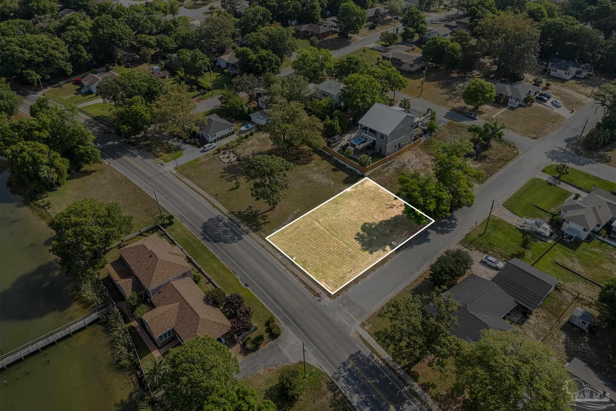 1206 Bayou Blvd