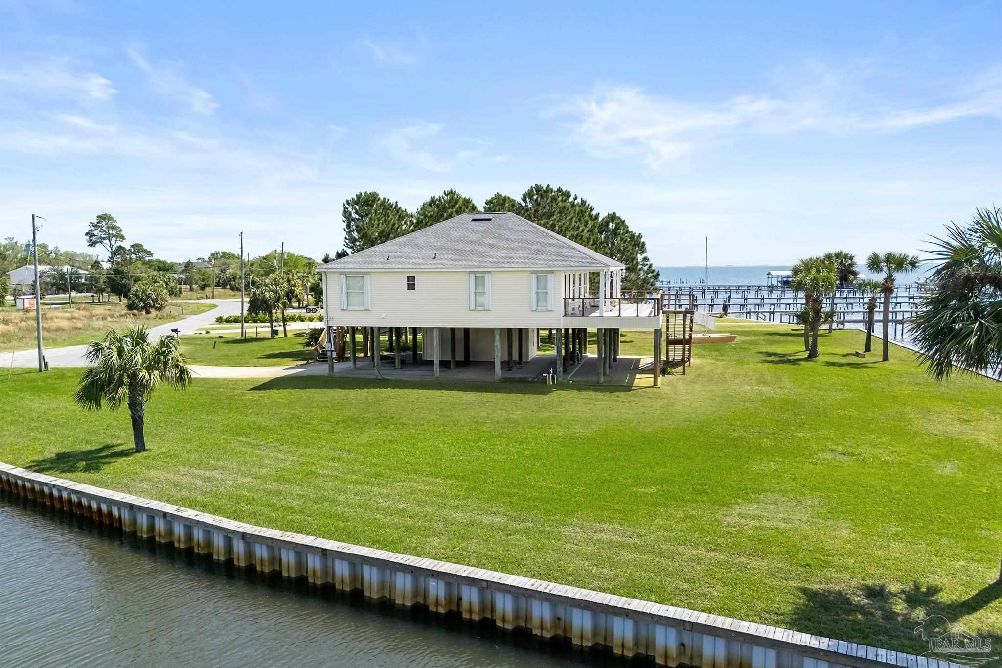 1002 Magnolia Ln