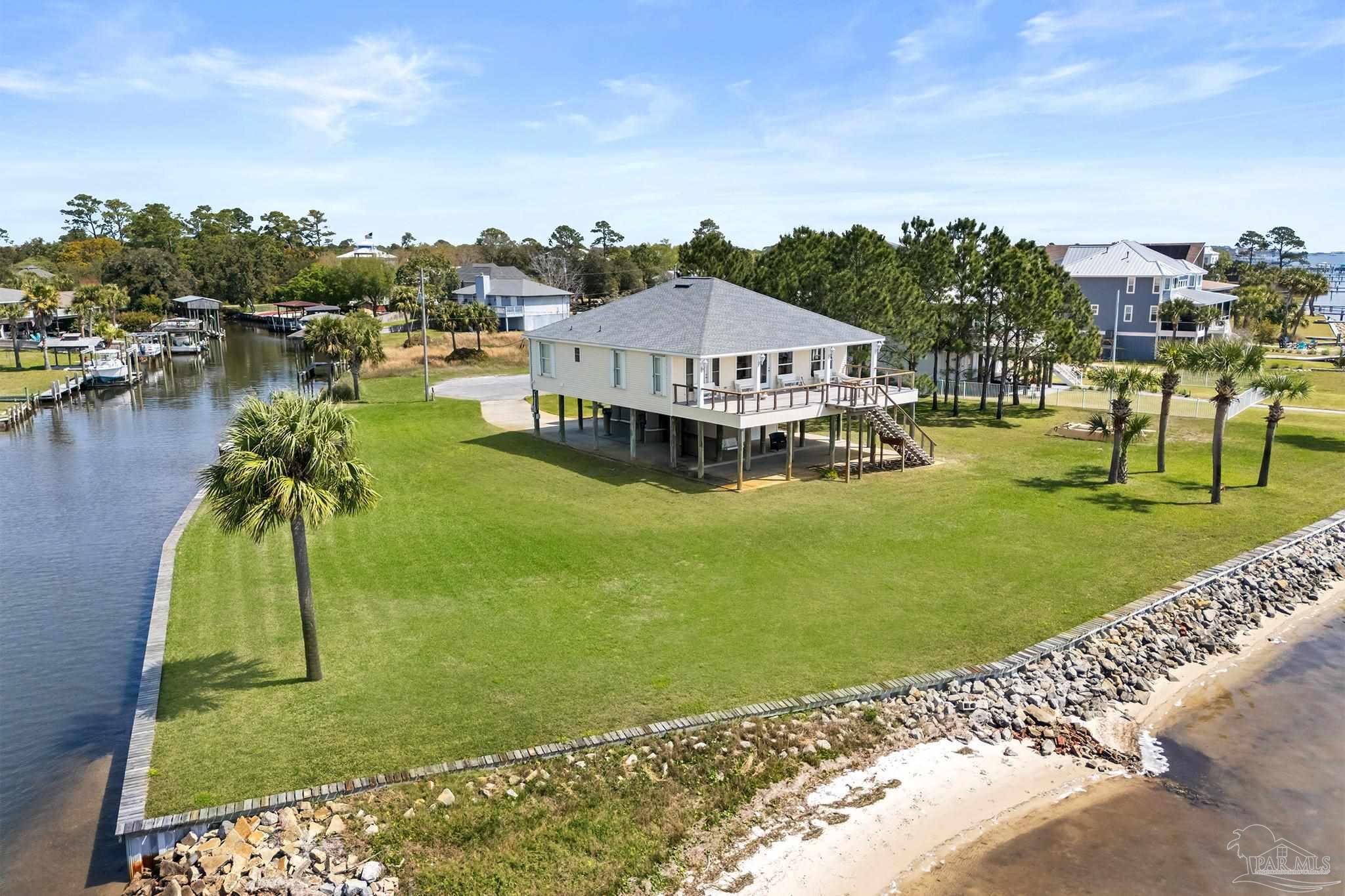 1002 Magnolia Ln