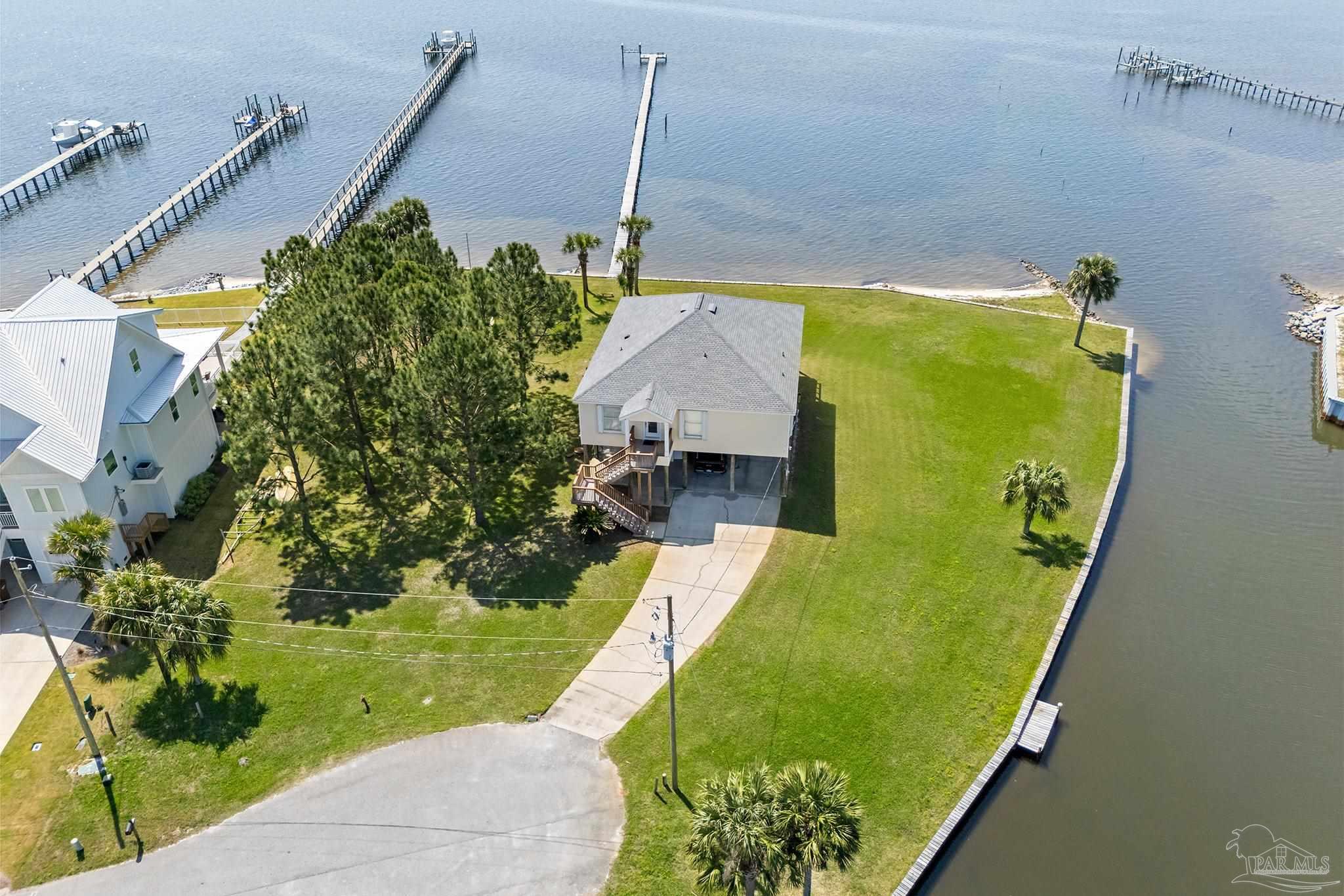 1002 Magnolia Ln