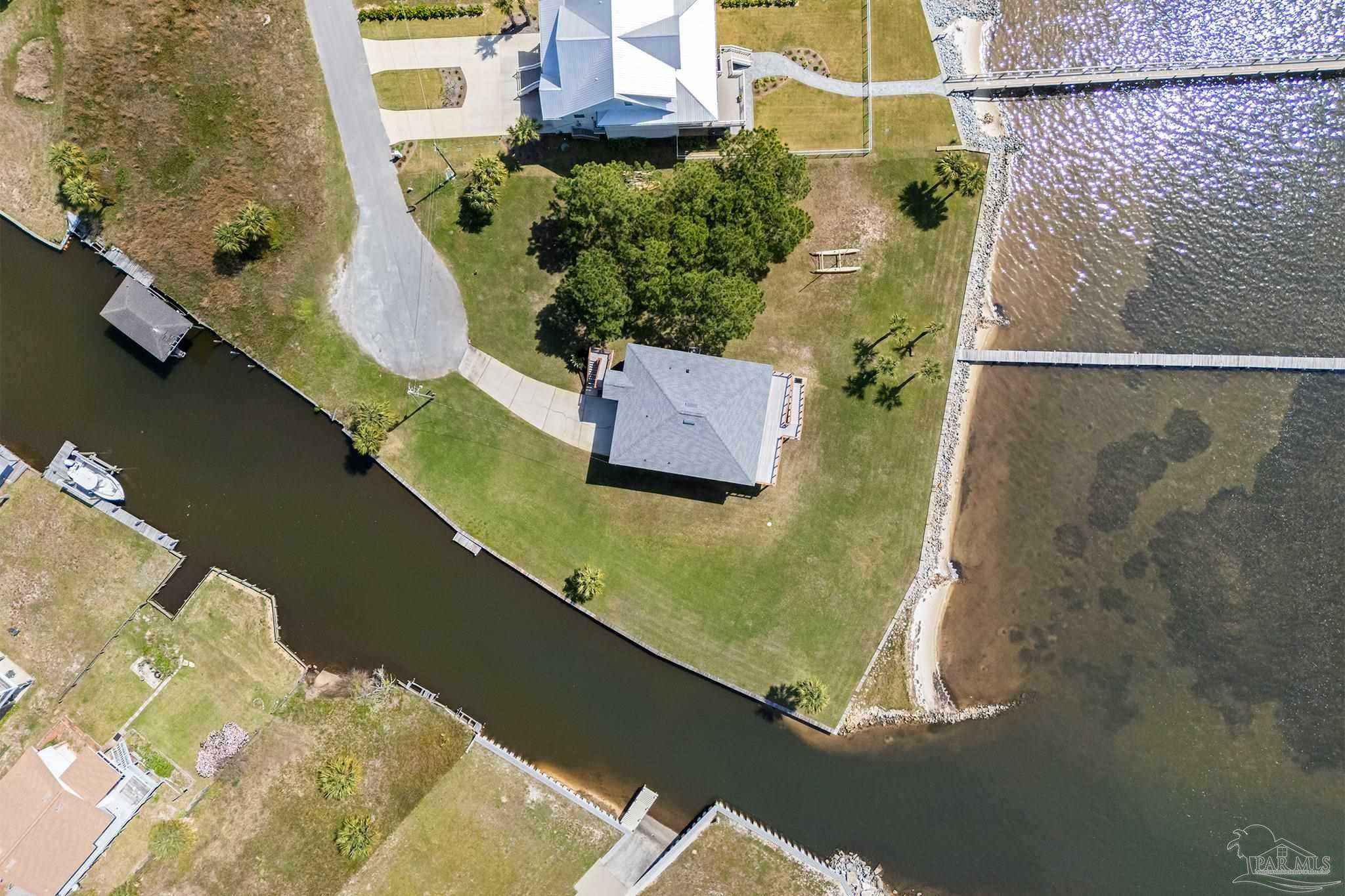 1002 Magnolia Ln