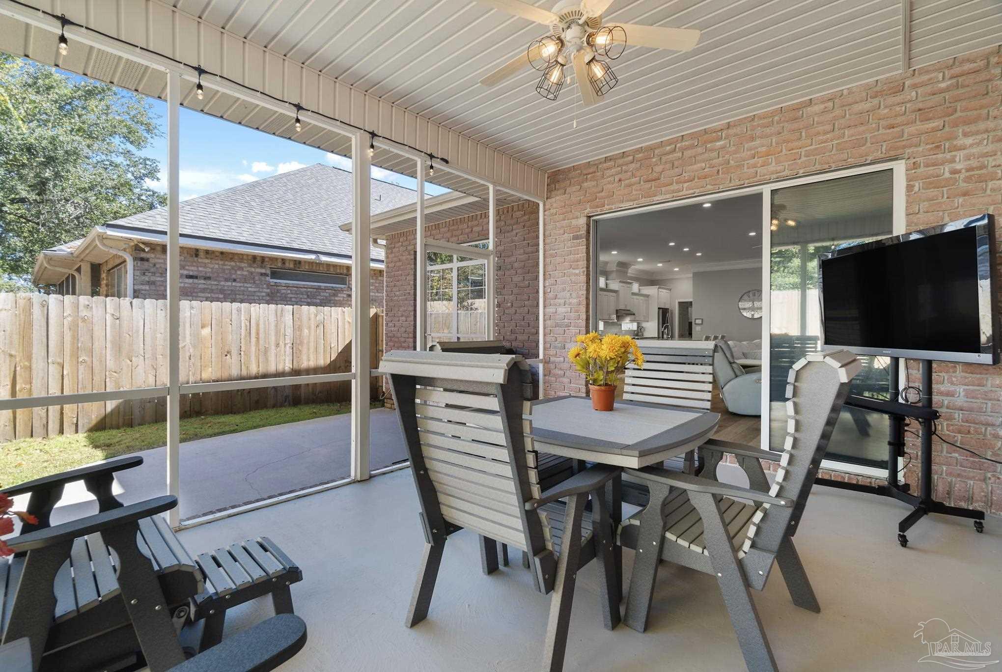 4062 Oak Pointe Dr