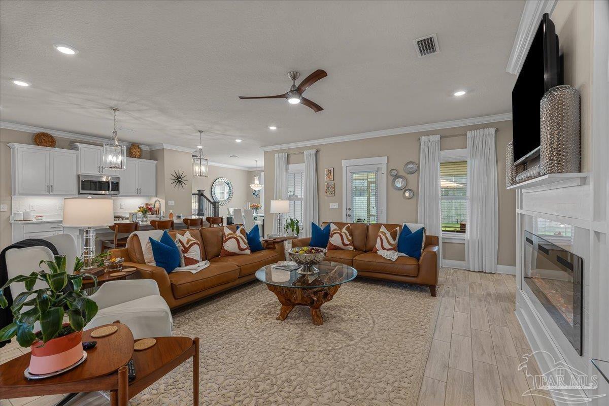 1947 Refuge Cir