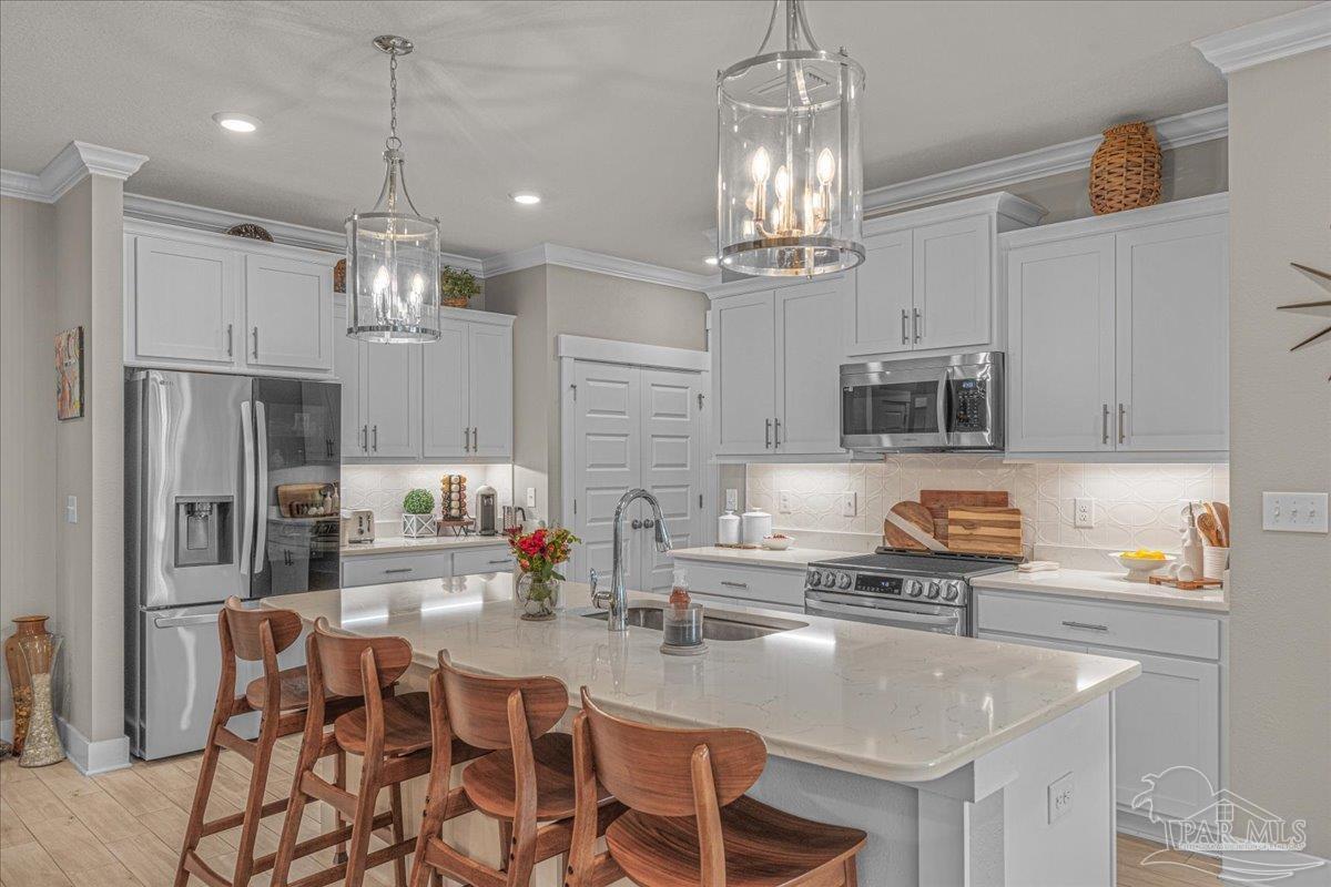 1947 Refuge Cir