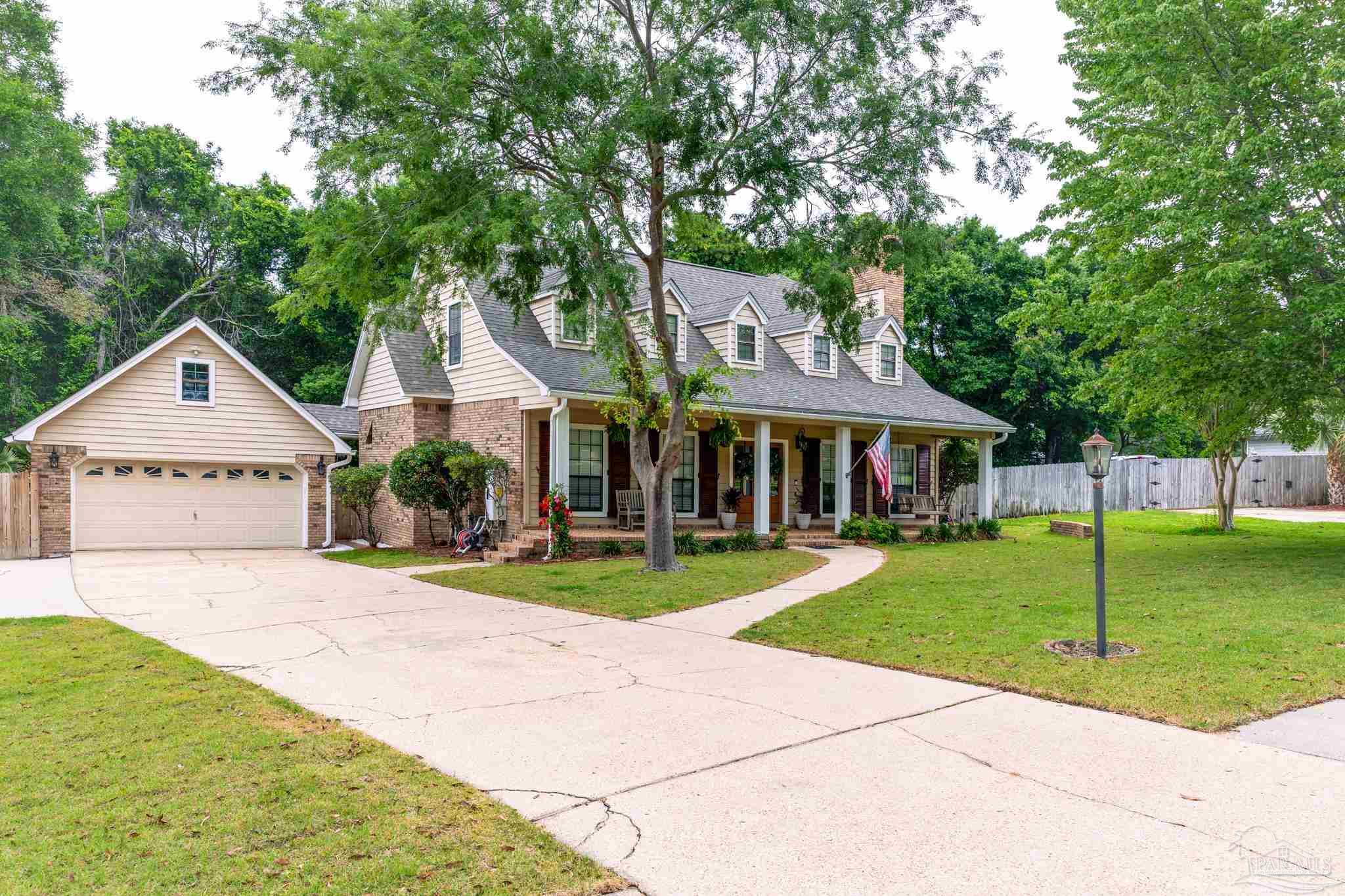 2351 Inverness Dr