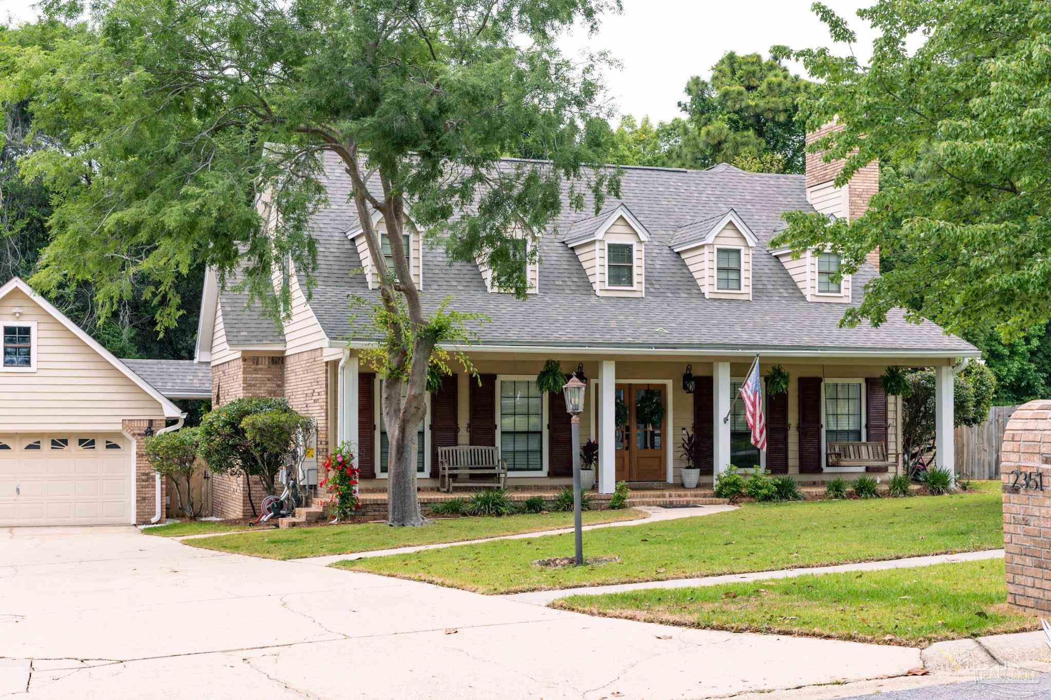 2351 Inverness Dr