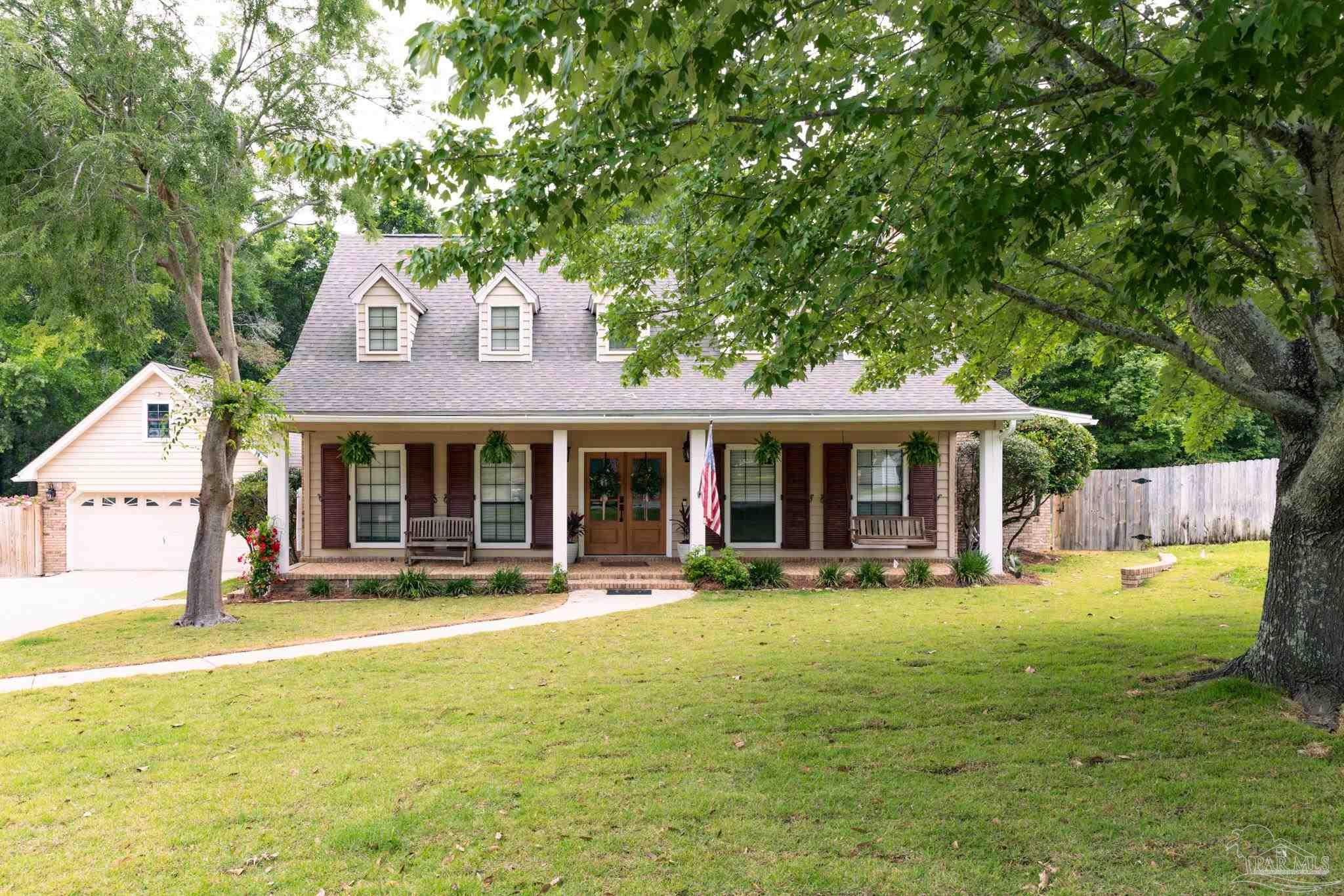 2351 Inverness Dr