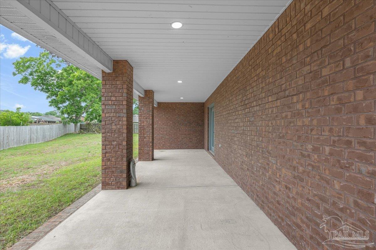 8709 Lamont Rd