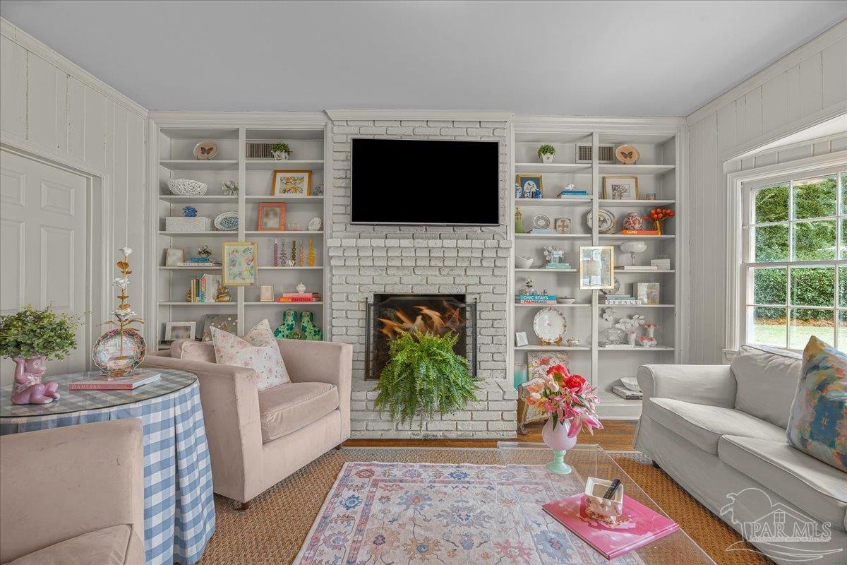 3361 Palermo Dr