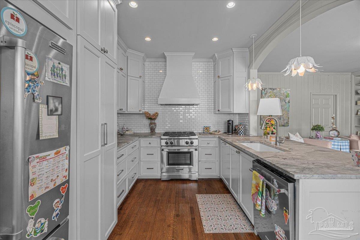 3361 Palermo Dr