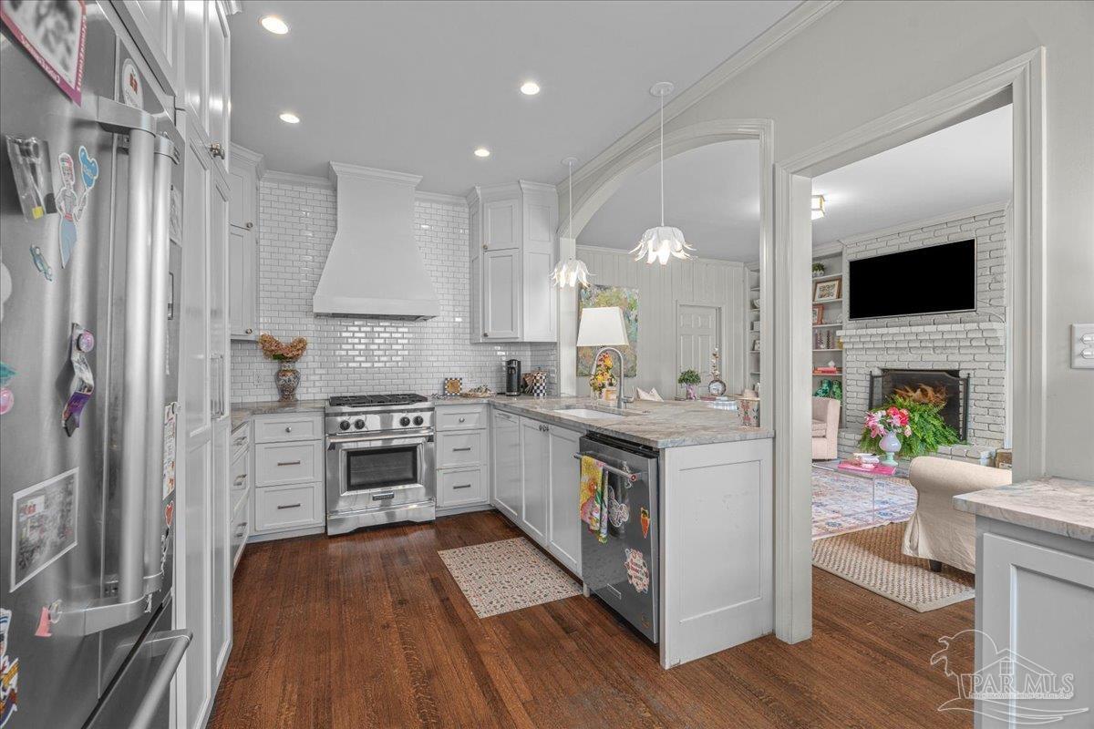 3361 Palermo Dr