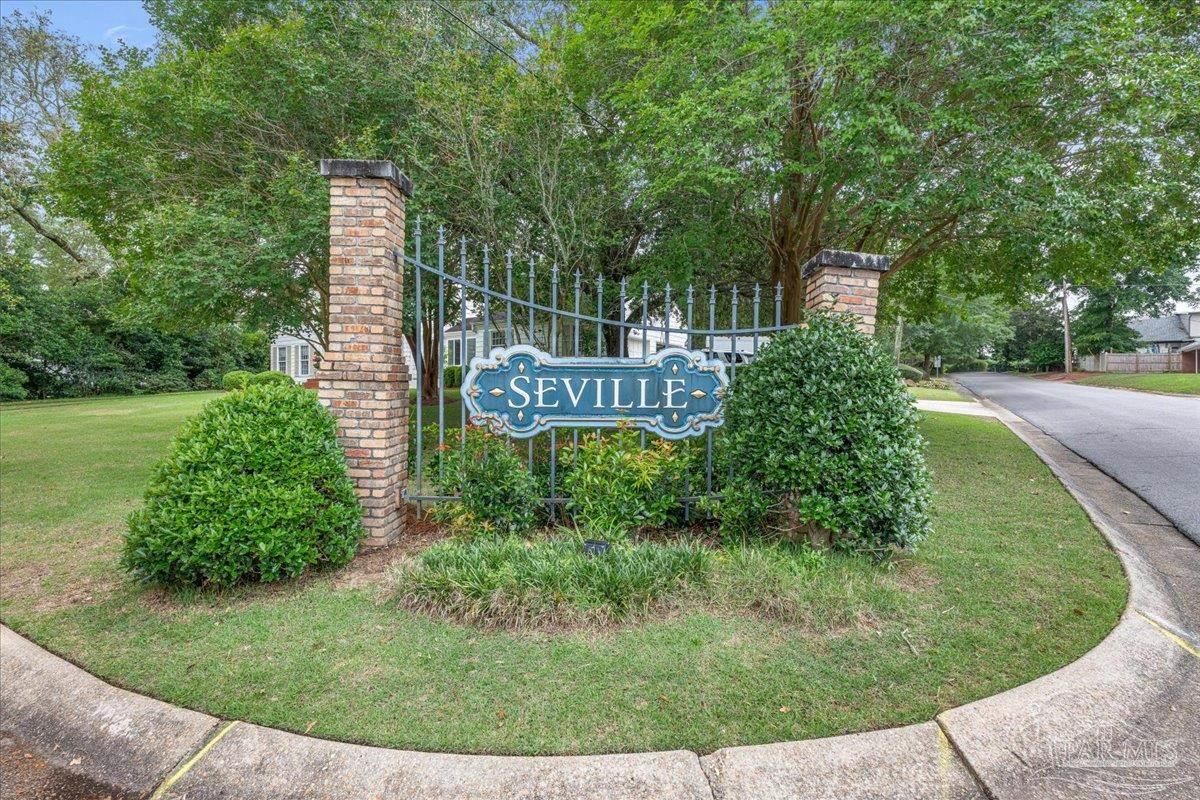 3361 Palermo Dr