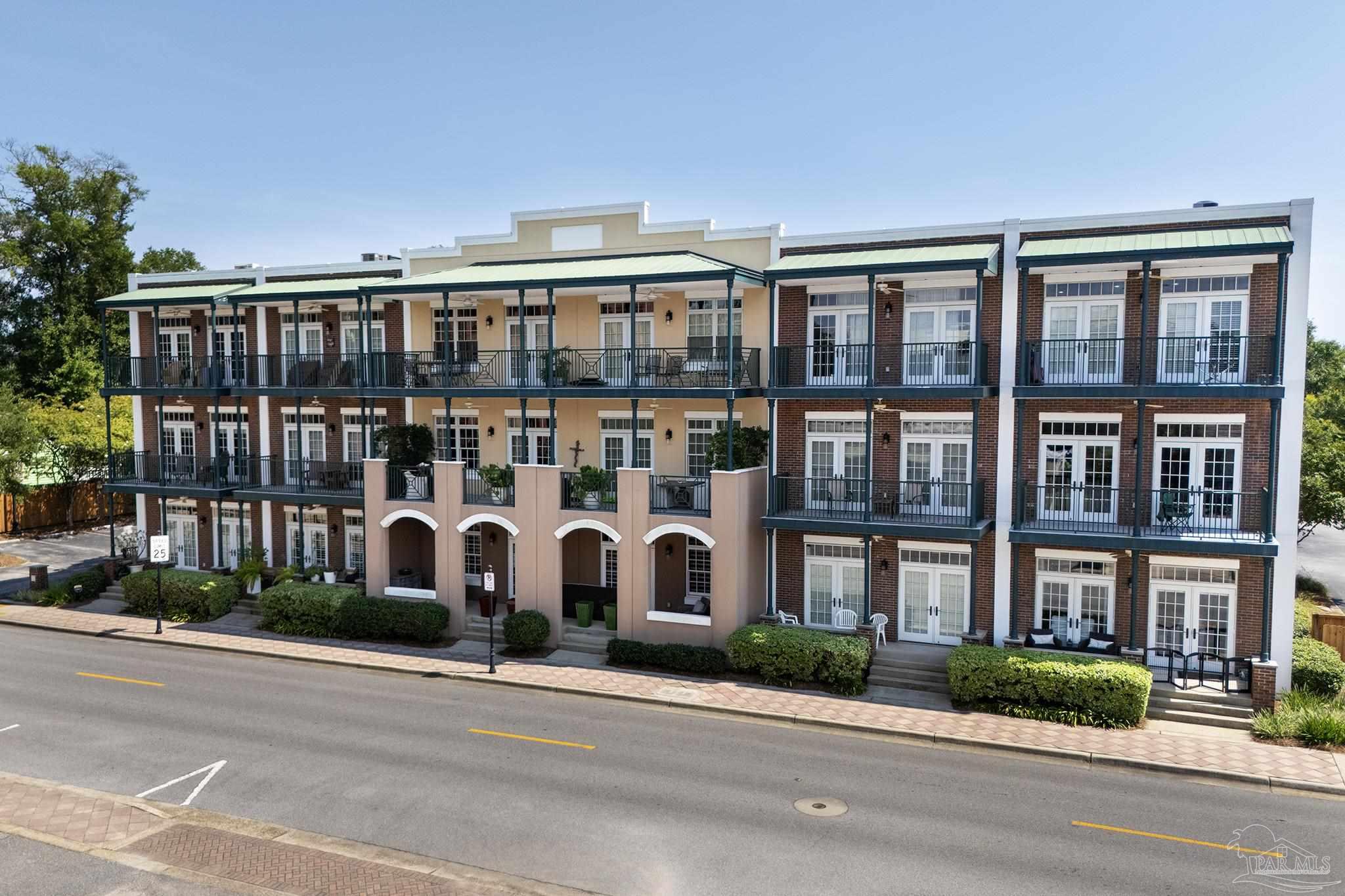 415 E Romana St # 104