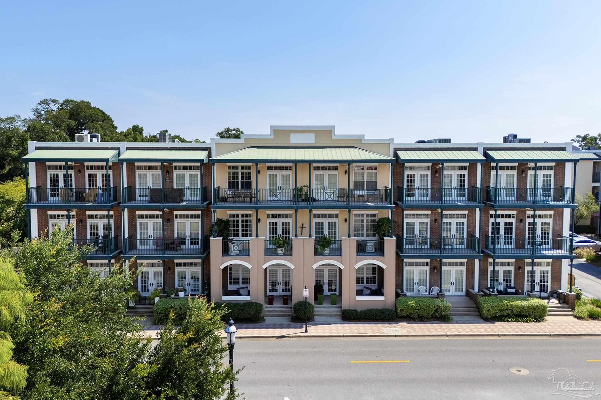 415 E Romana St # 104