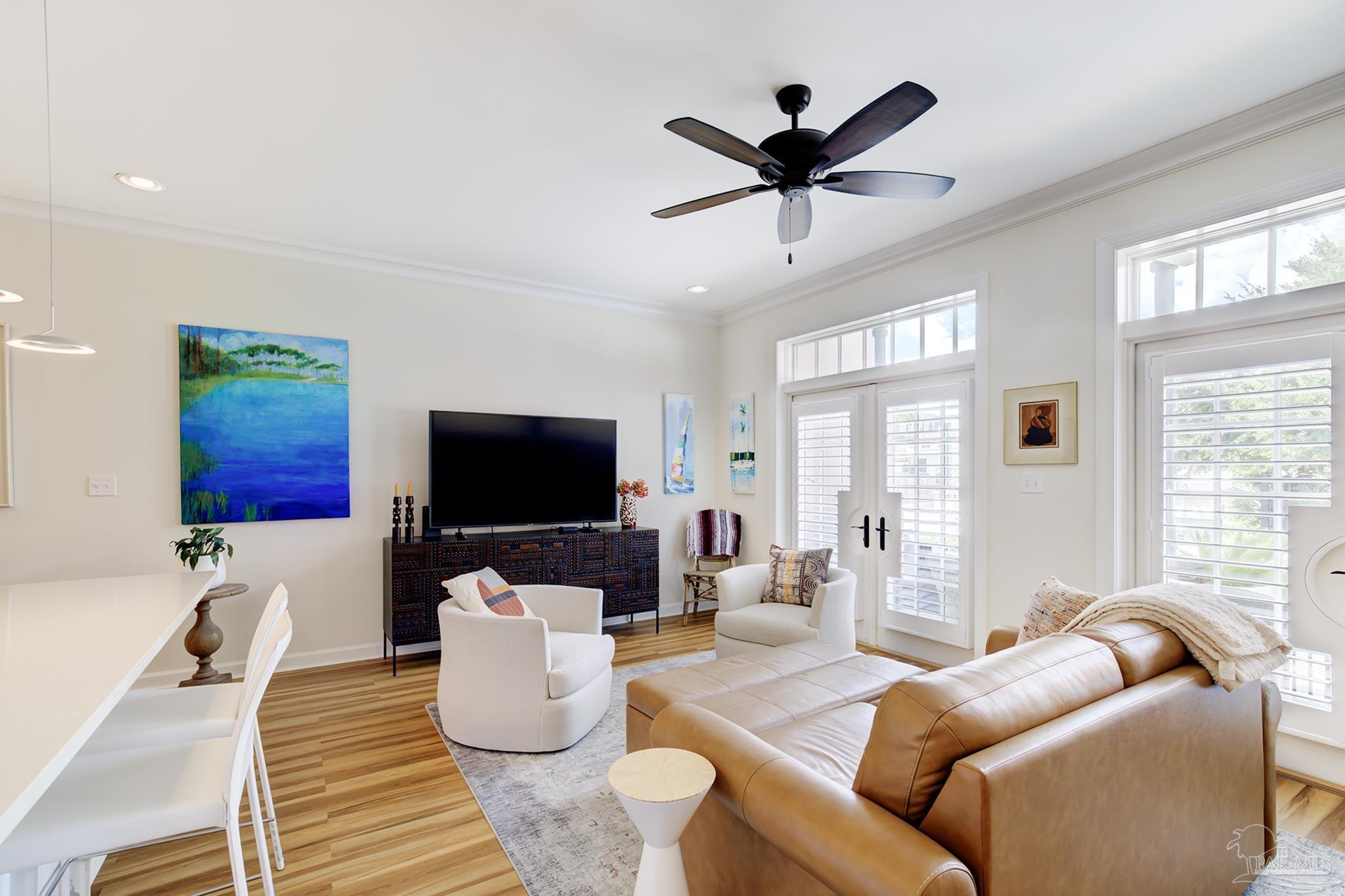 415 E Romana St # 104