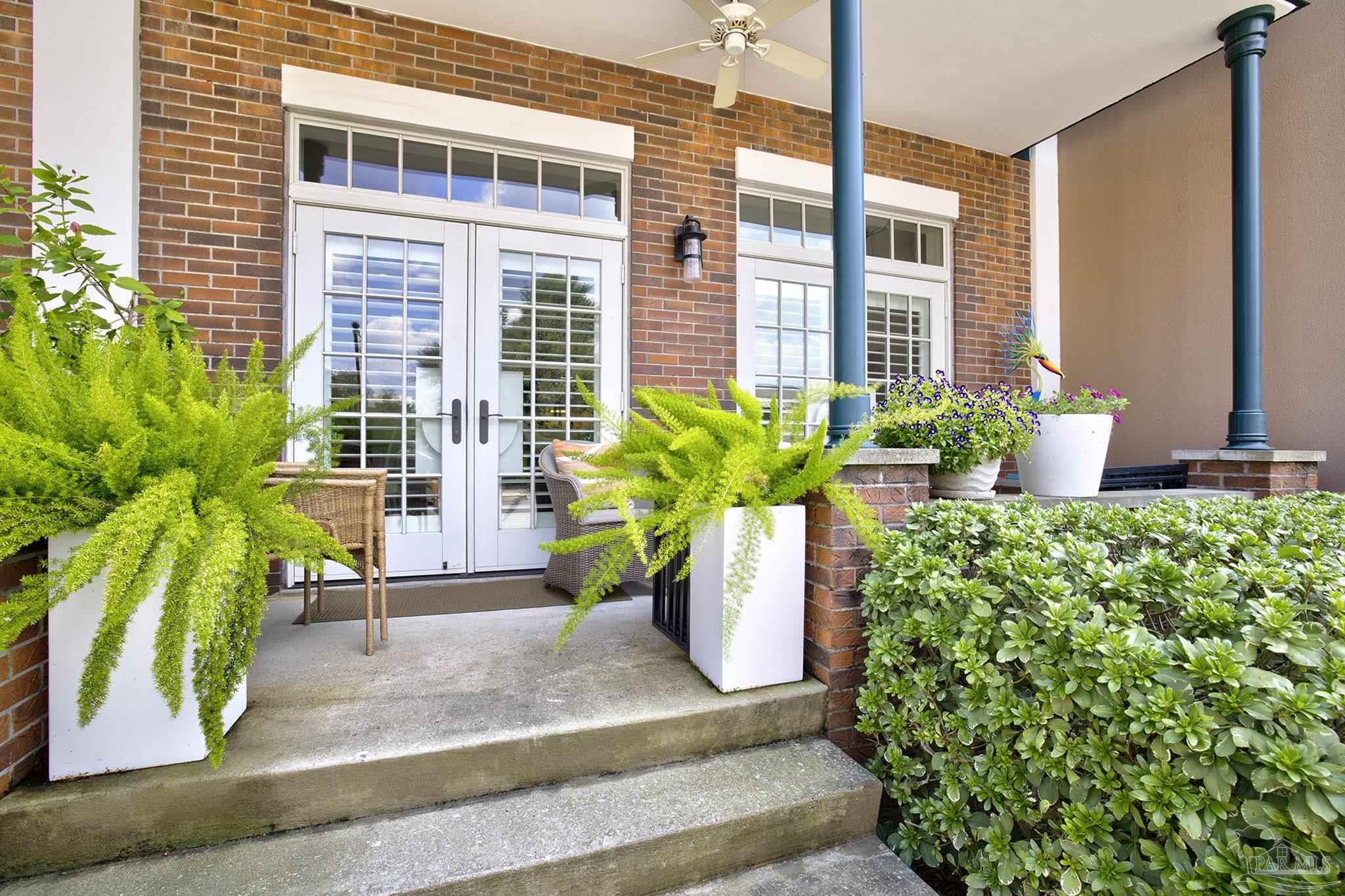415 E Romana St # 104