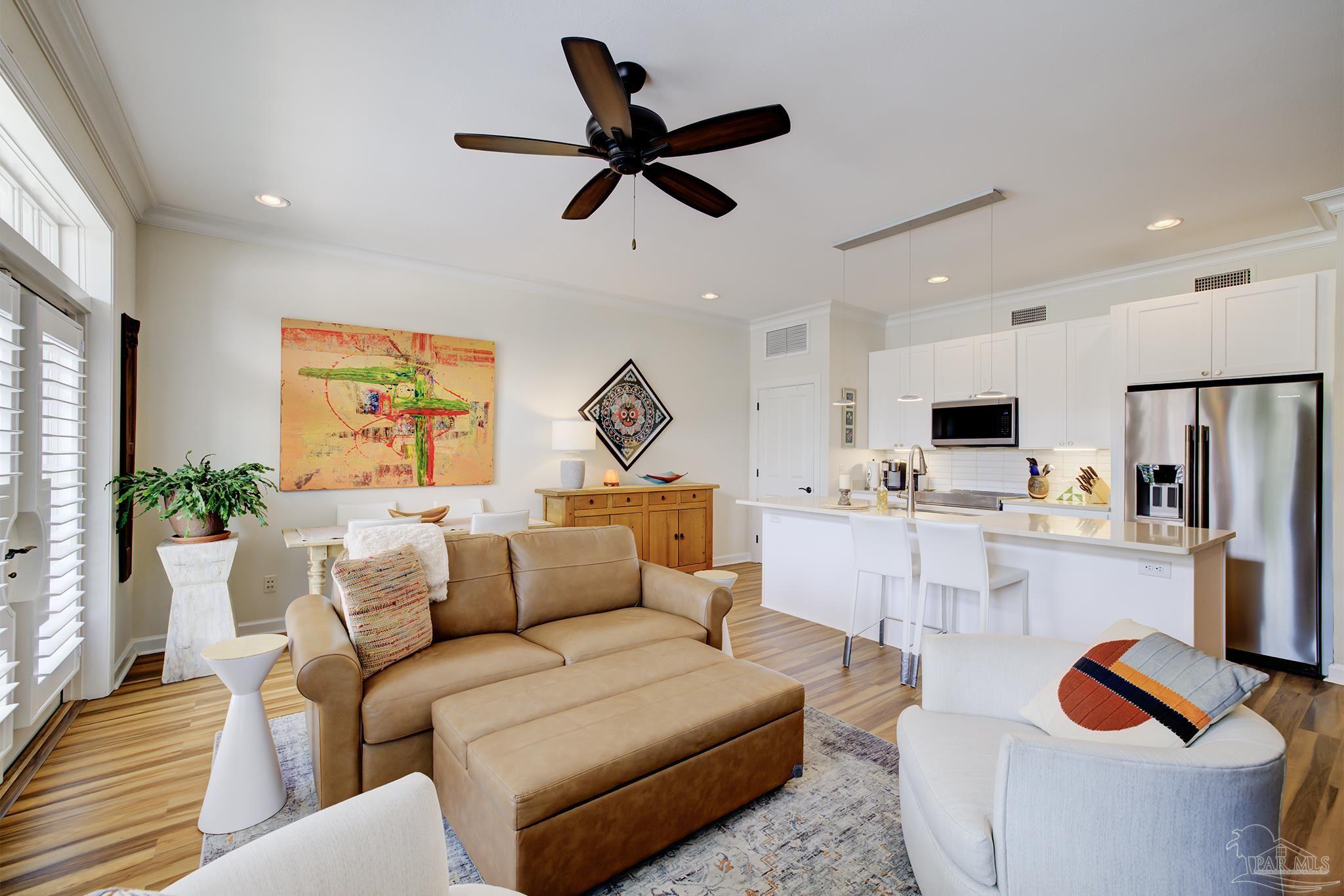 415 E Romana St # 104