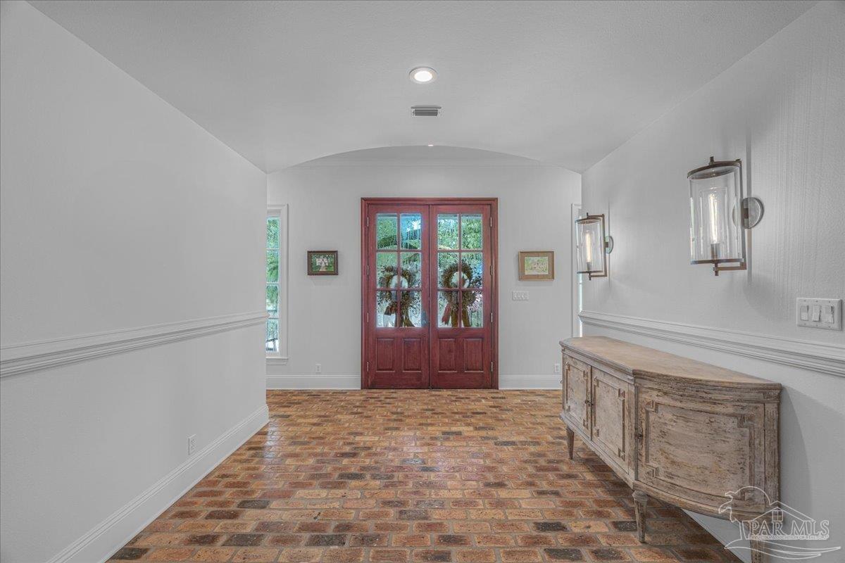 112 Chipley Ave