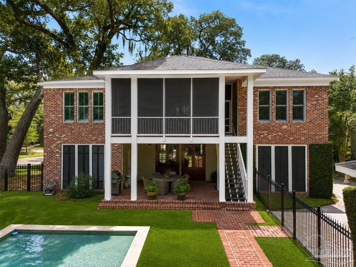 112 Chipley Ave
