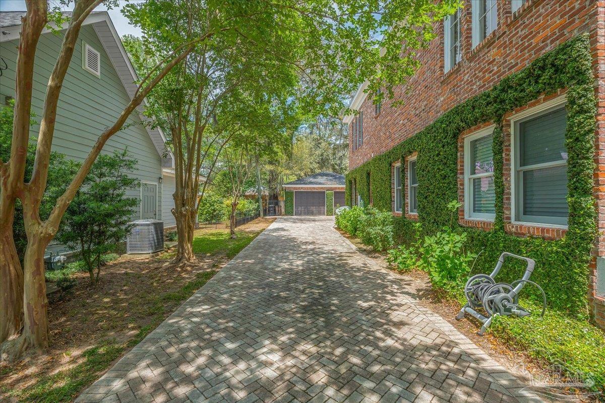 112 Chipley Ave