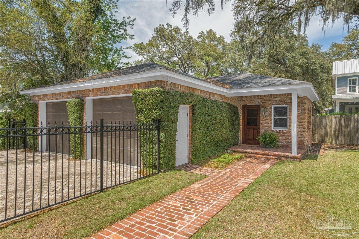 112 Chipley Ave