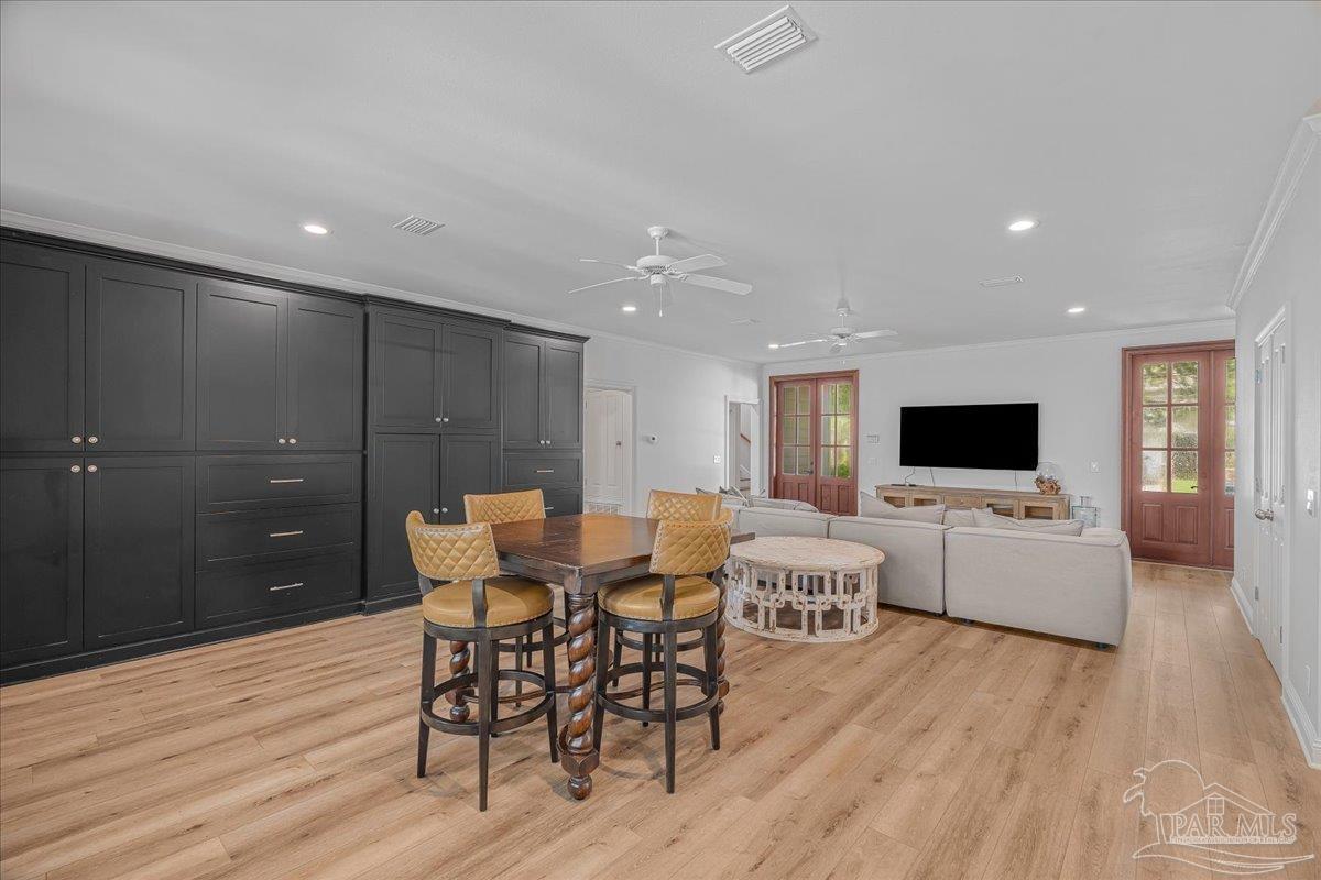 112 Chipley Ave