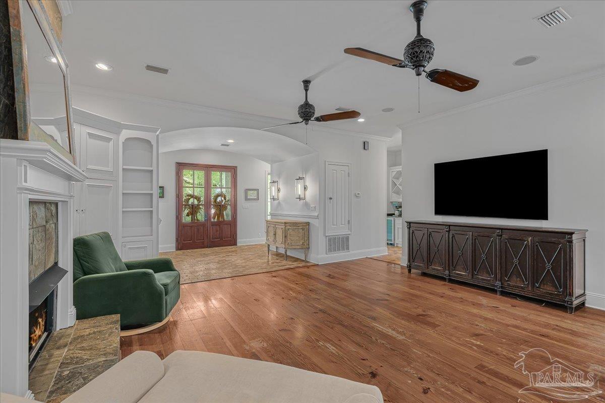 112 Chipley Ave