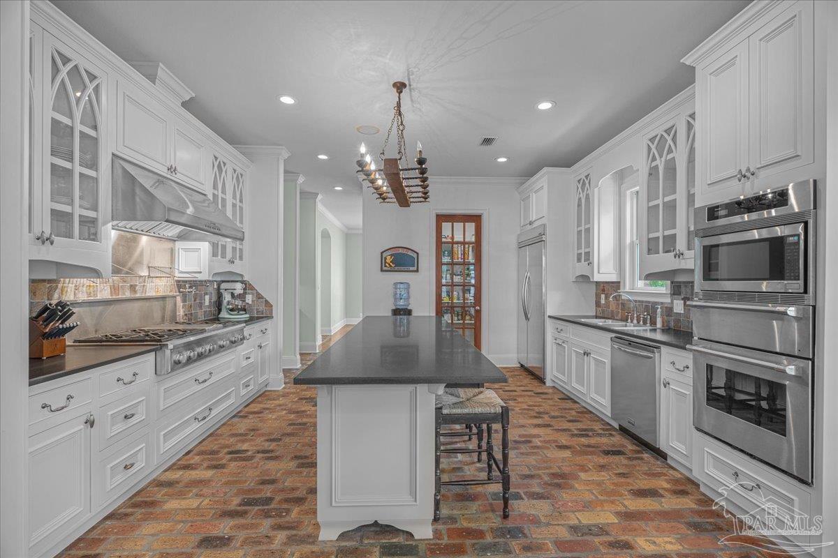 112 Chipley Ave