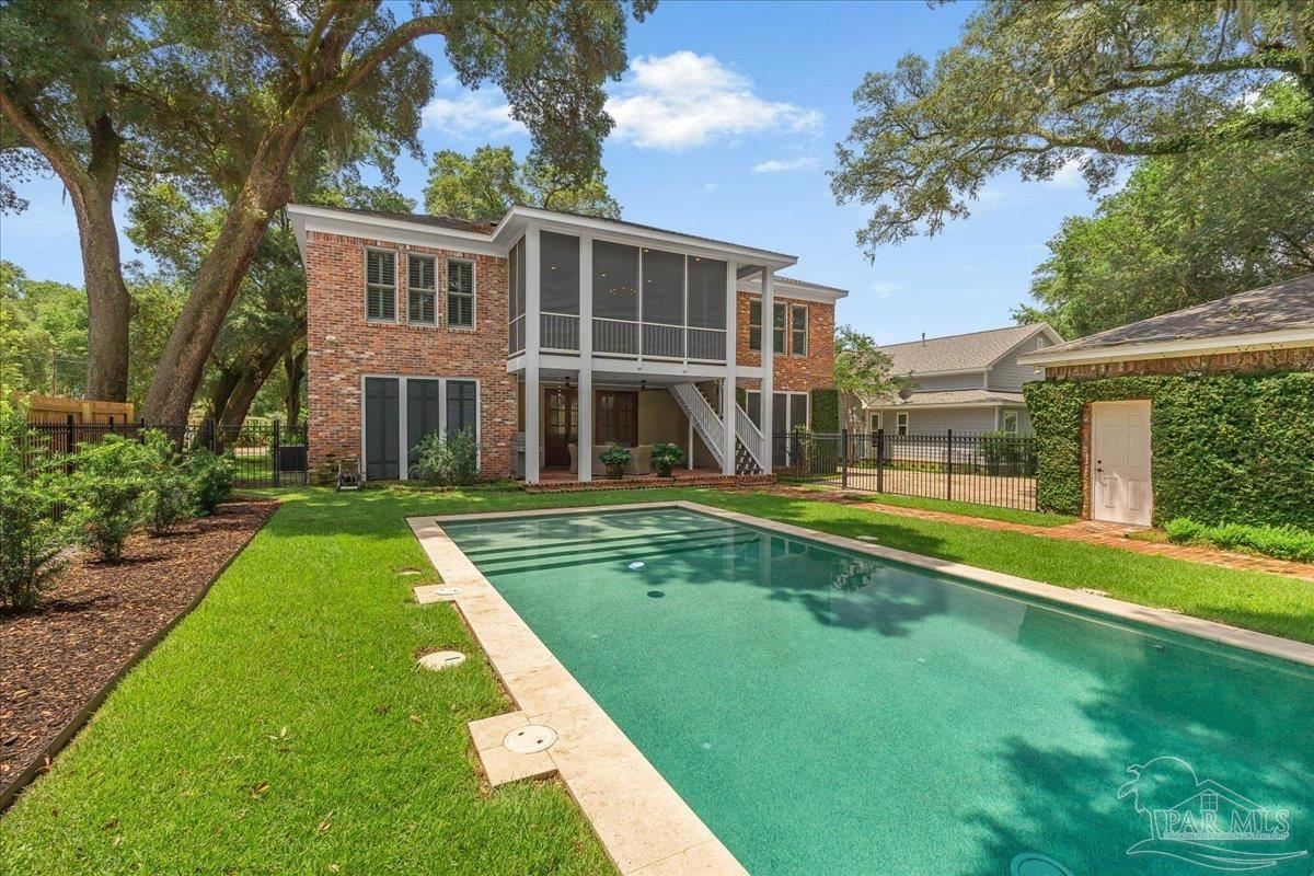 112 Chipley Ave