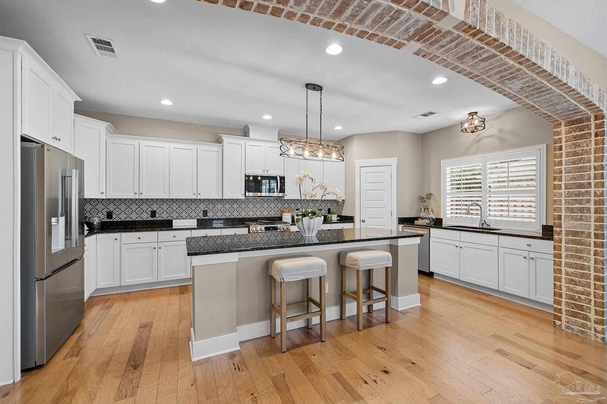 8742 Foxtail Loop