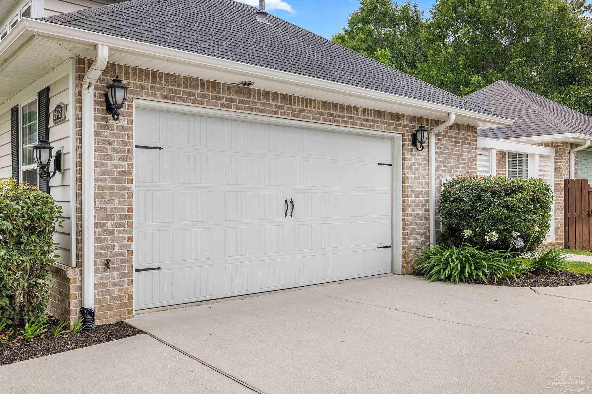 8742 Foxtail Loop