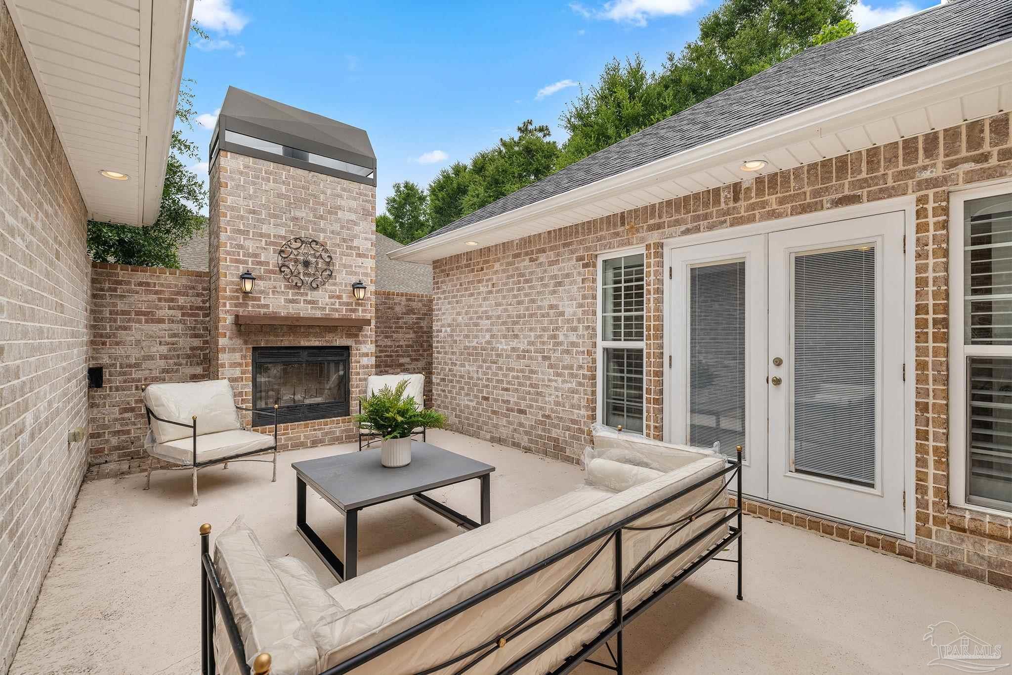 8742 Foxtail Loop