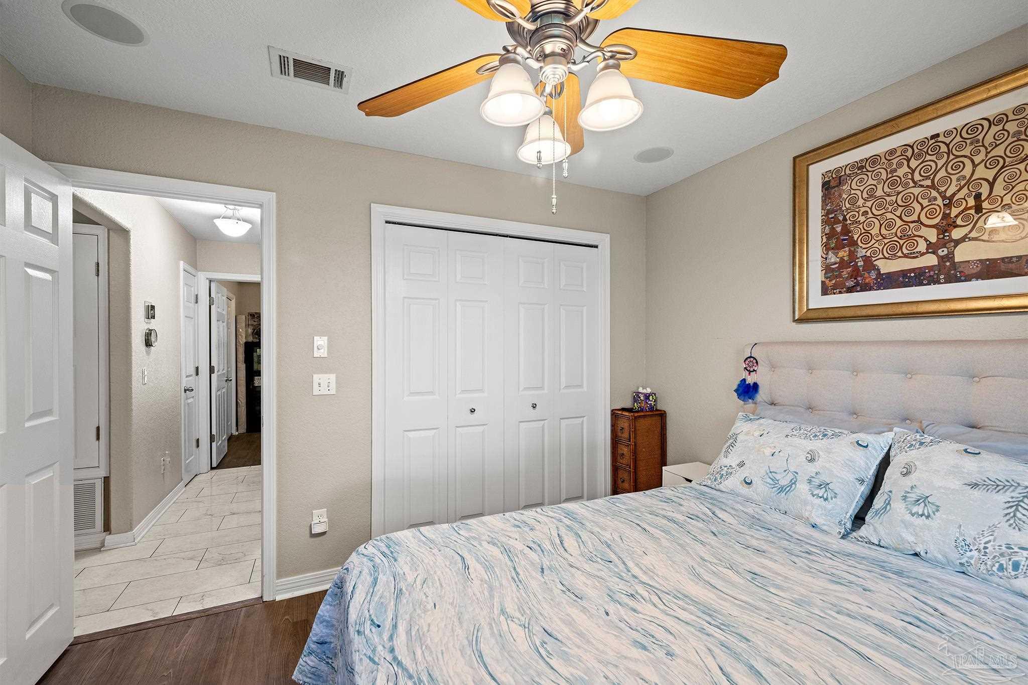 2478 Houston Cir