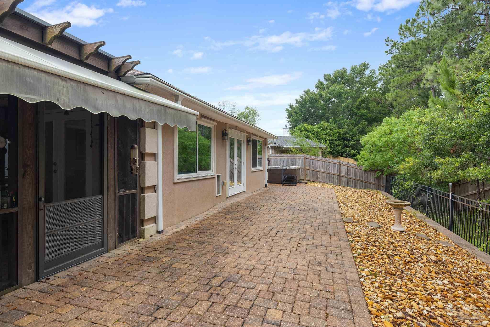 2478 Houston Cir