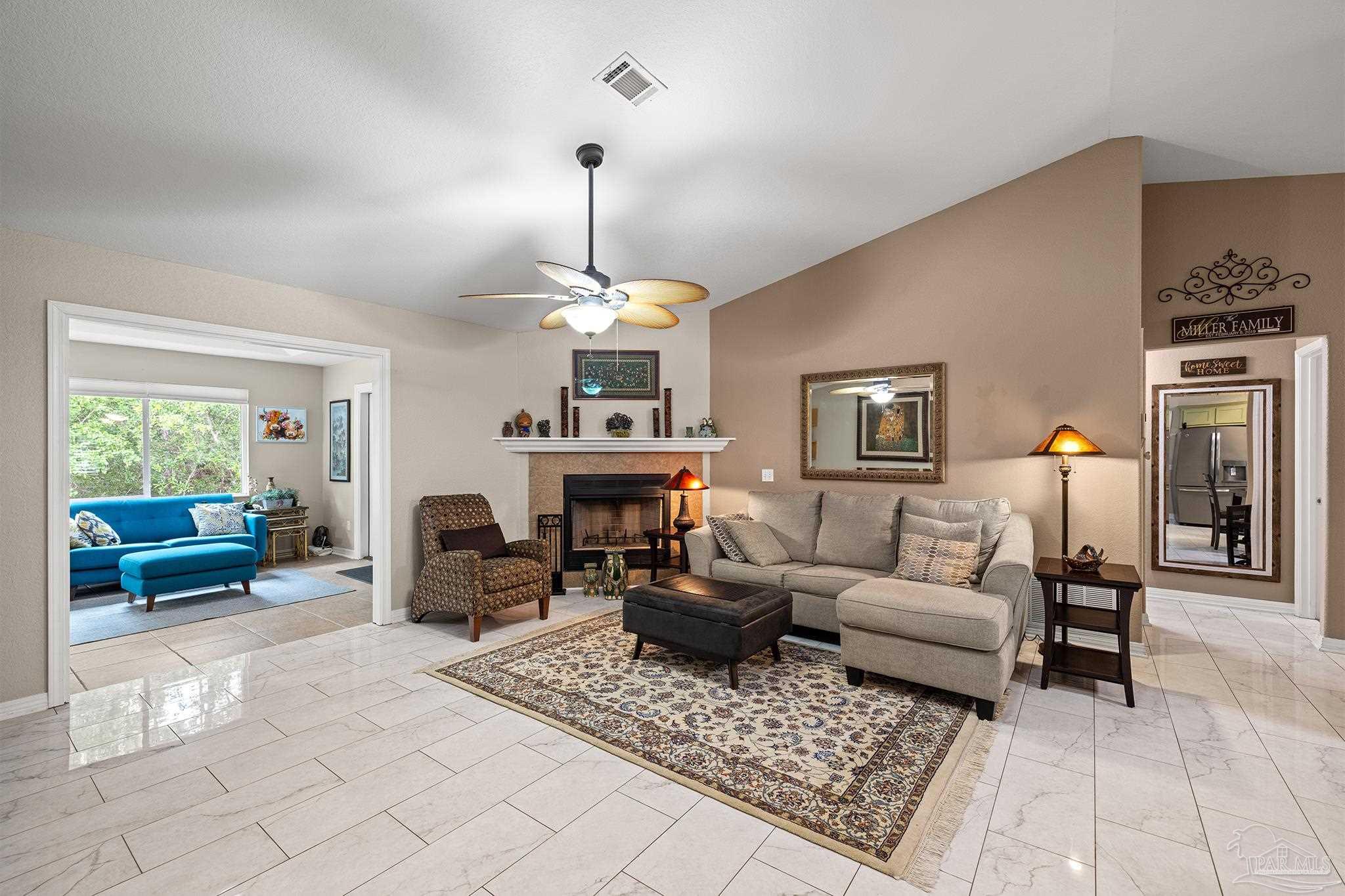 2478 Houston Cir