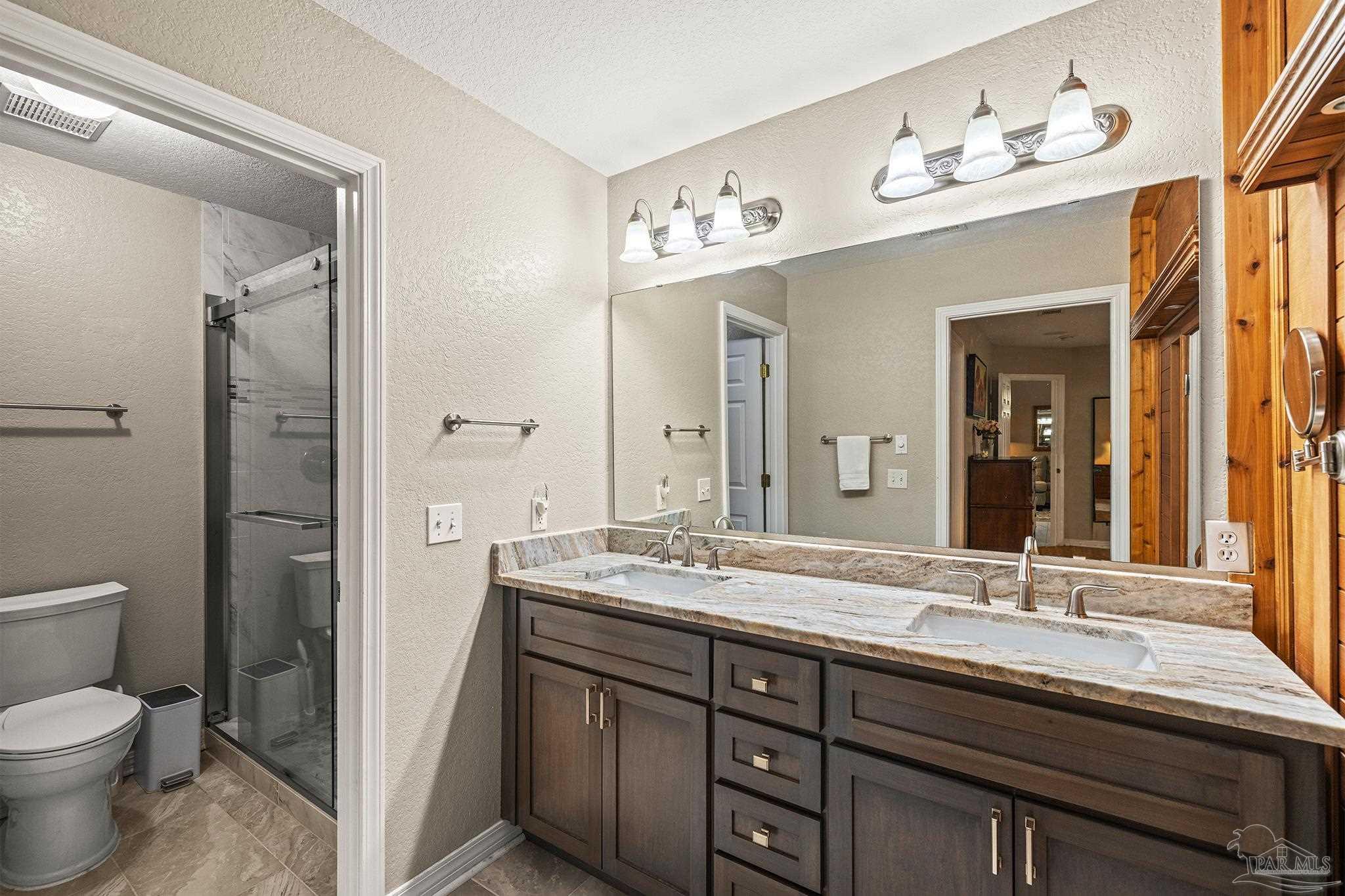 2478 Houston Cir
