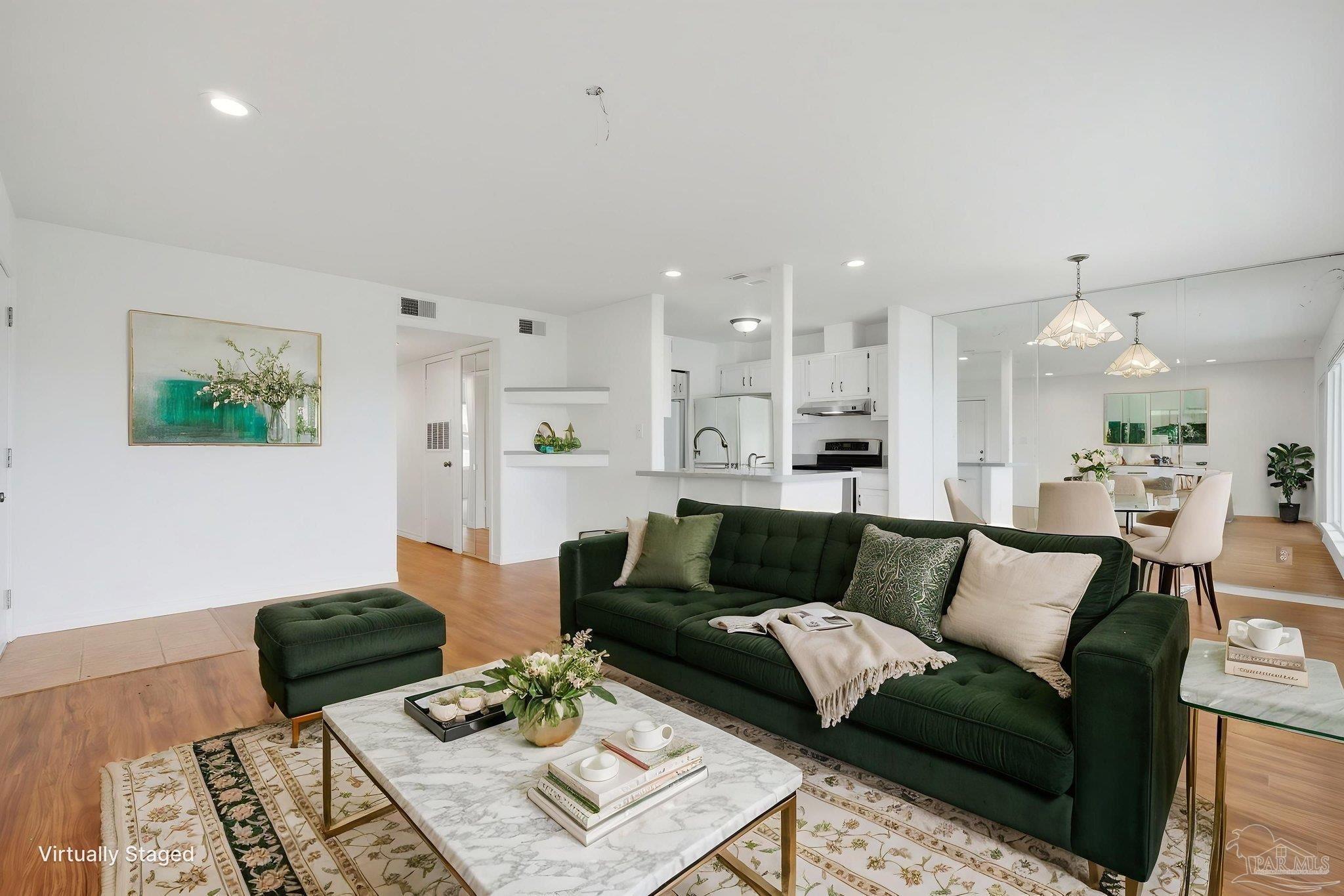 200 Pensacola Beach Rd # 3 Unit: M-3