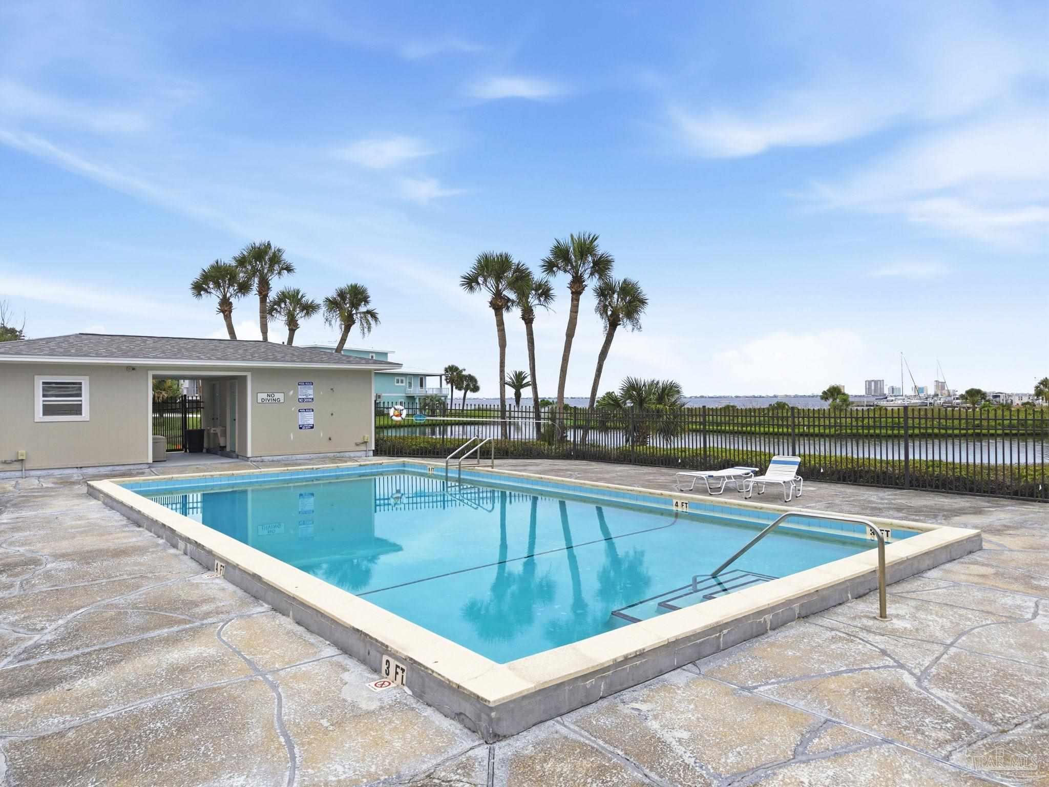 200 Pensacola Beach Rd # 3 Unit: M-3