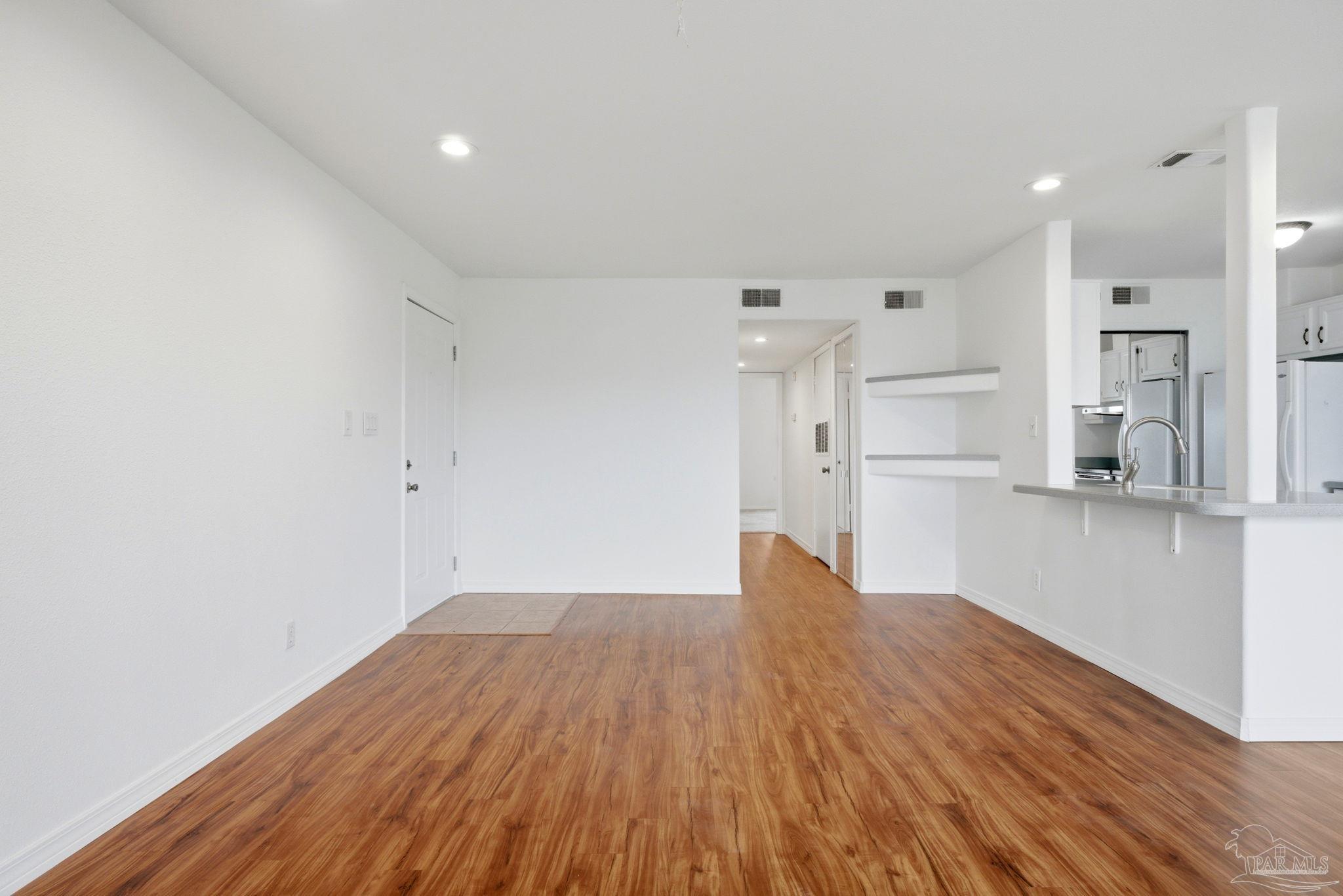 200 Pensacola Beach Rd # 3 Unit: M-3