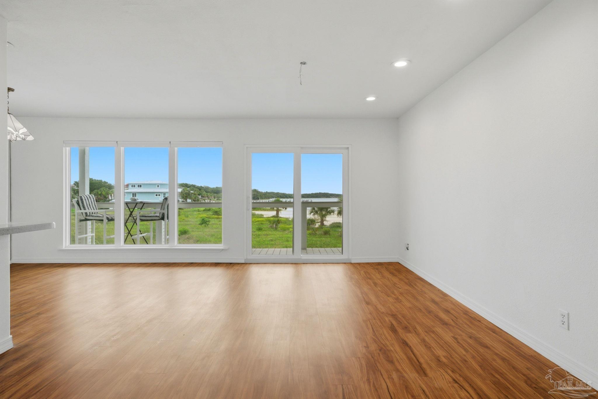 200 Pensacola Beach Rd # 3 Unit: M-3