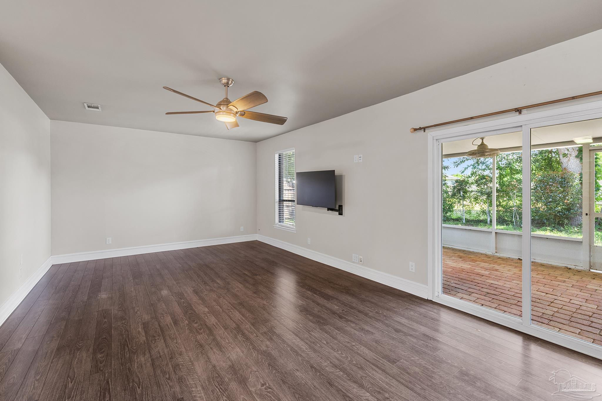 2558 Amberjack Ct