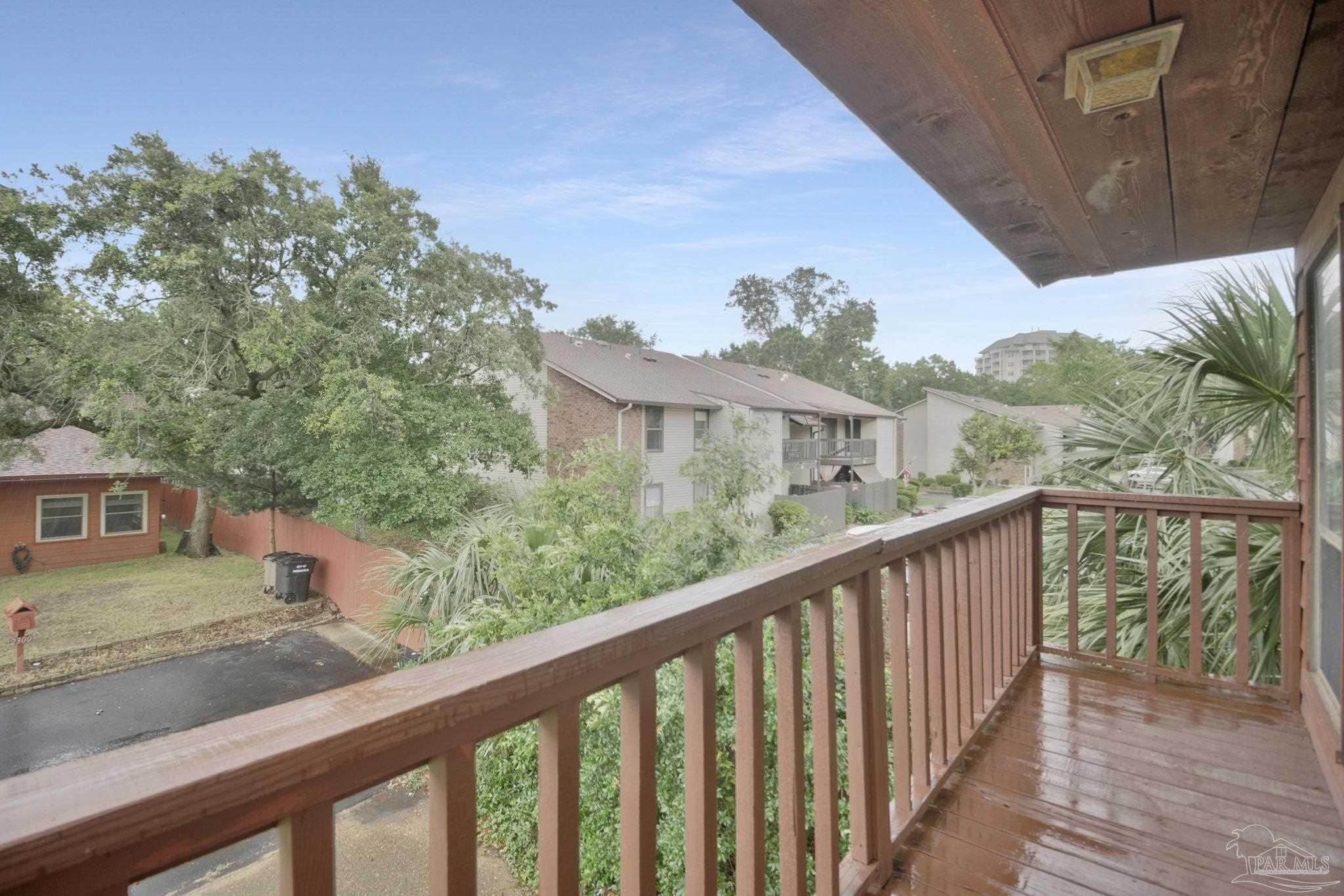 2305 Sugartree Ave