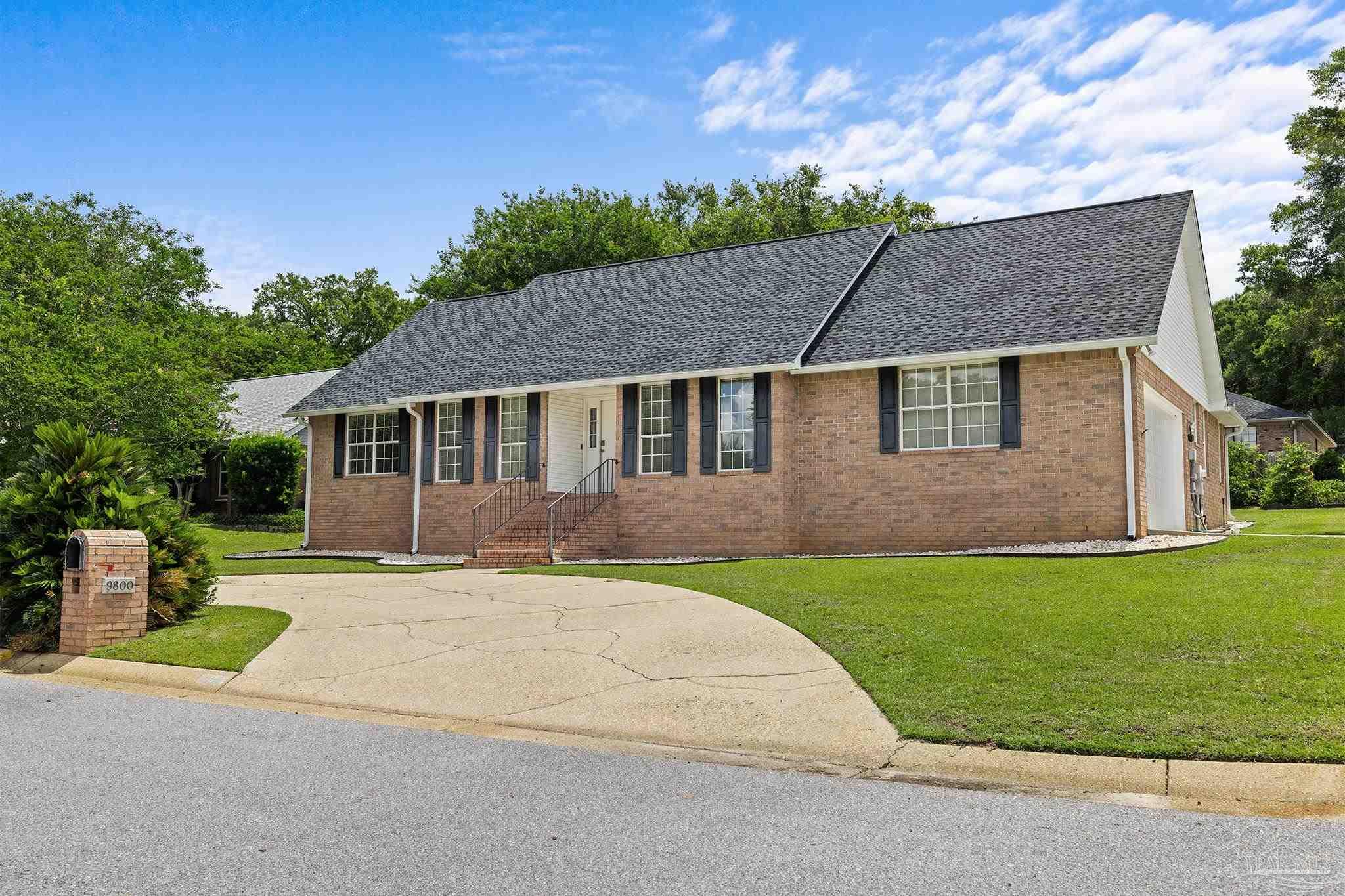 9800 Sourwood Ct