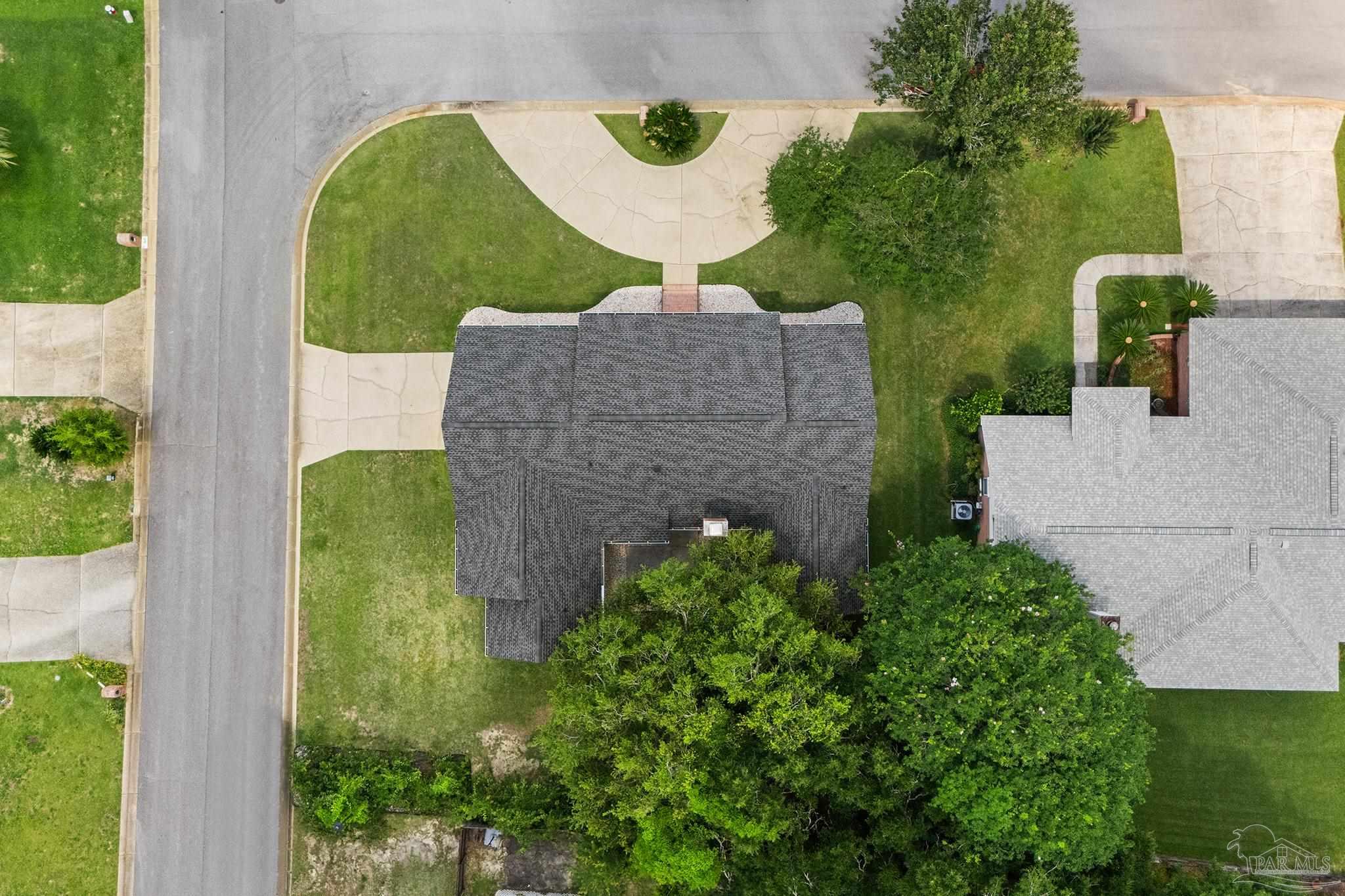 9800 Sourwood Ct