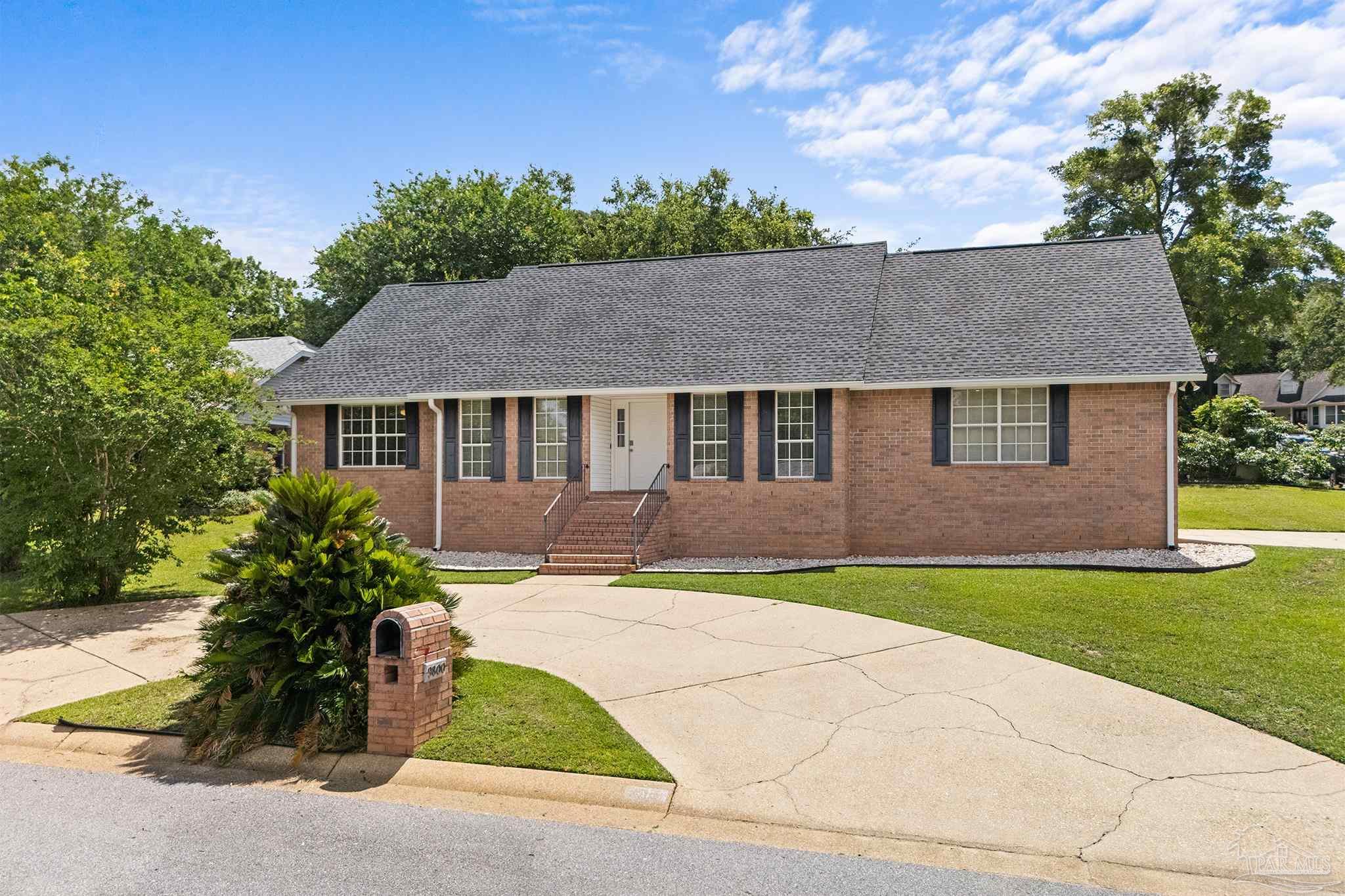 9800 Sourwood Ct