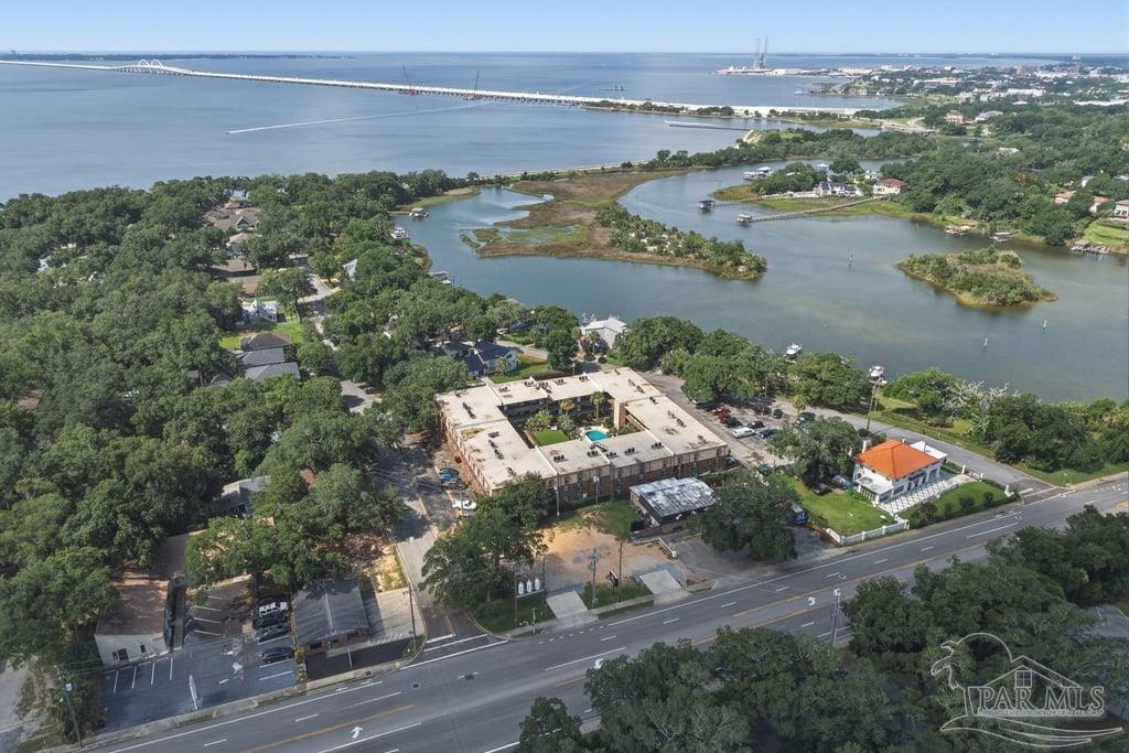 300 Bayou Blvd # 123