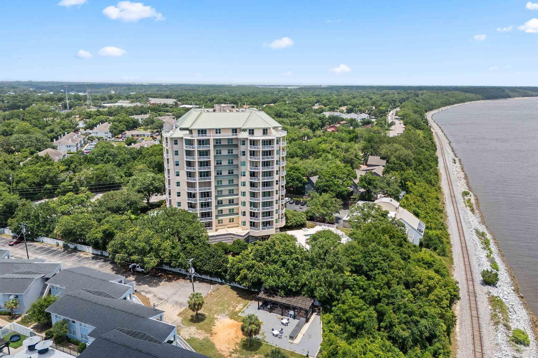 1700 Scenic Hwy # 202