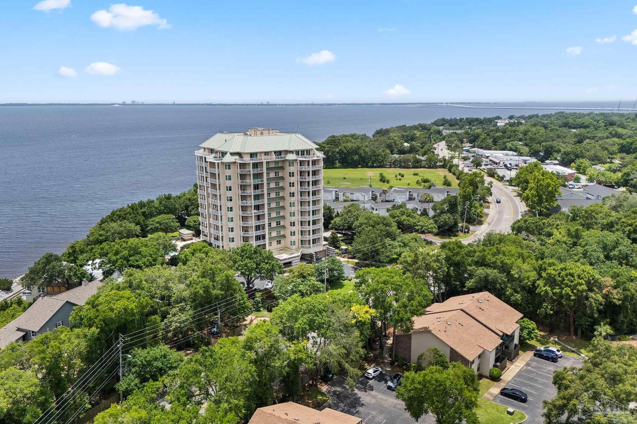 1700 Scenic Hwy # 202