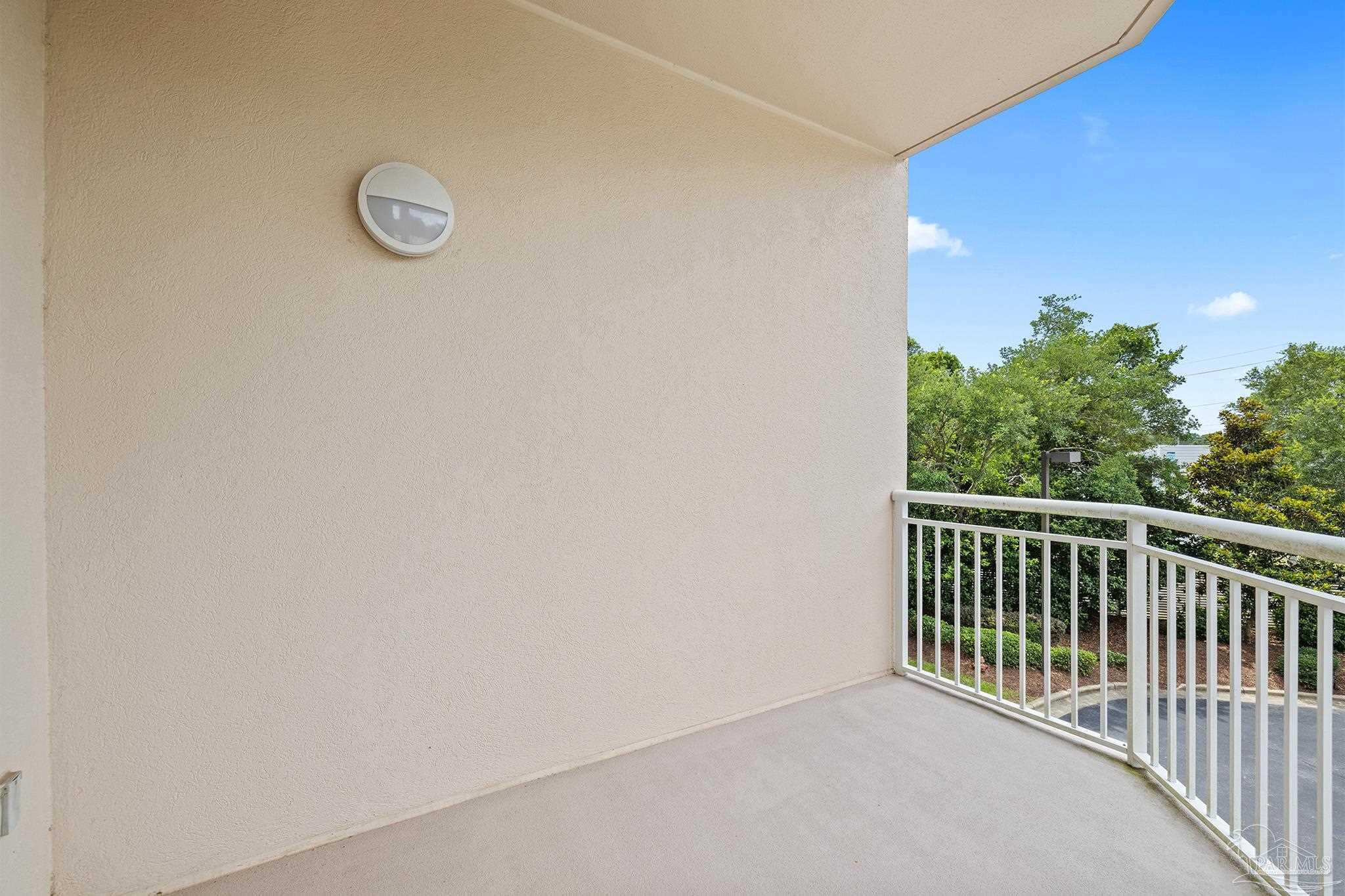 1700 Scenic Hwy # 202